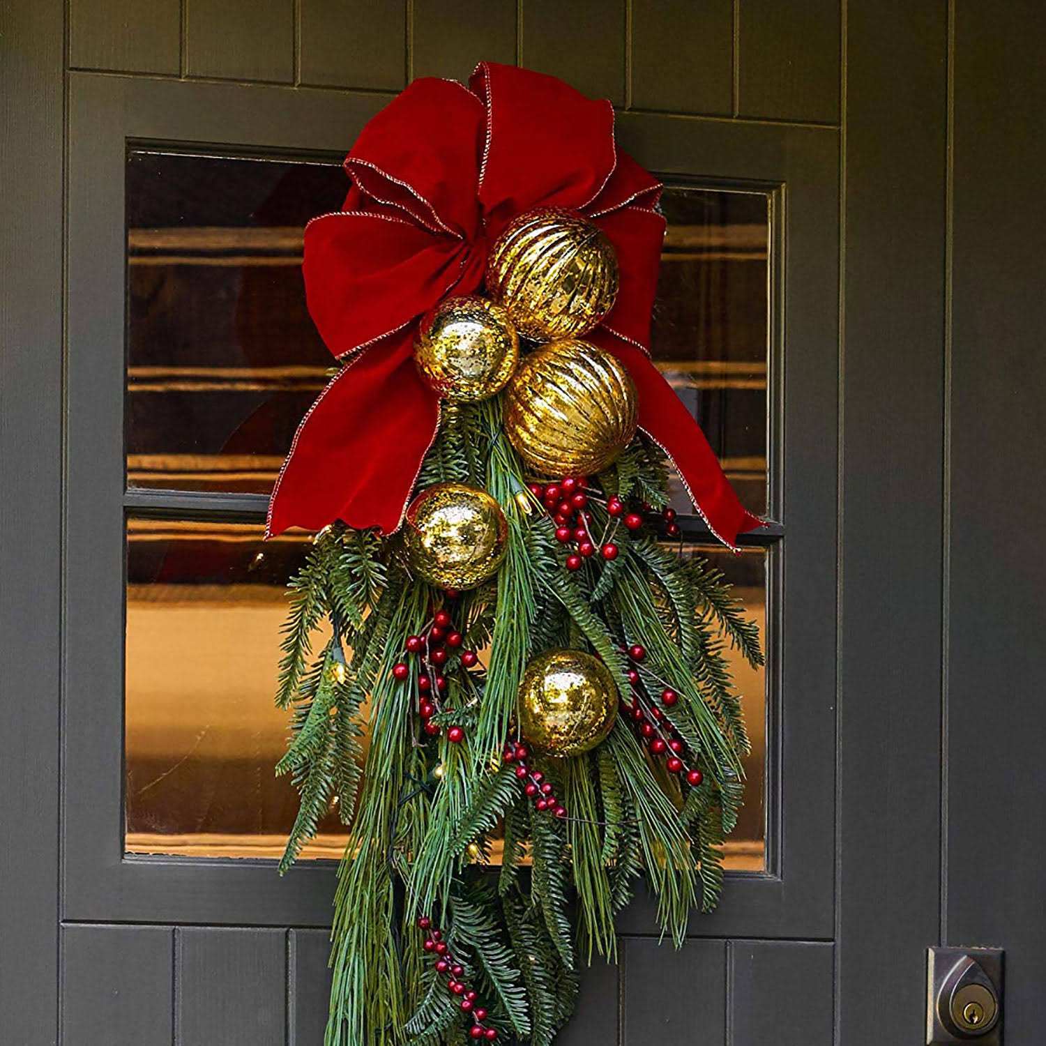 Balsam Hill Pine Peak Artificial 30 inch Prelit 30 LED Holiday Christmas Swag, Clear