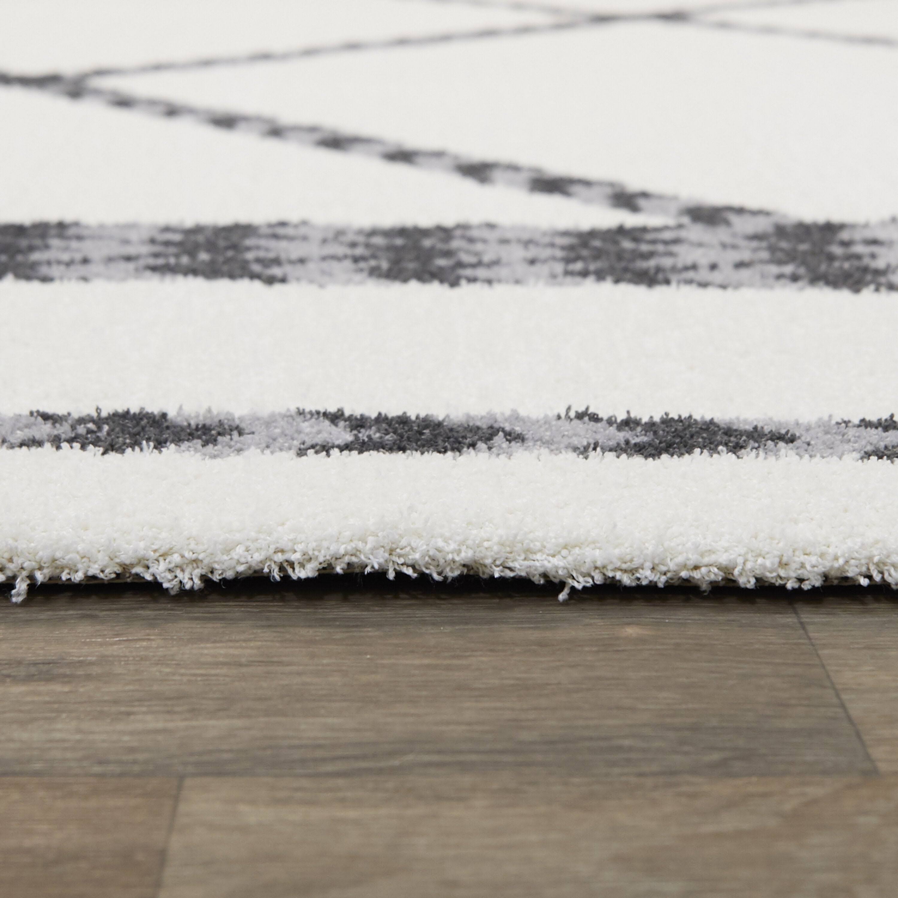 Nigel Modern Trellis Area Rug - 7&10x22 x 10& - Black