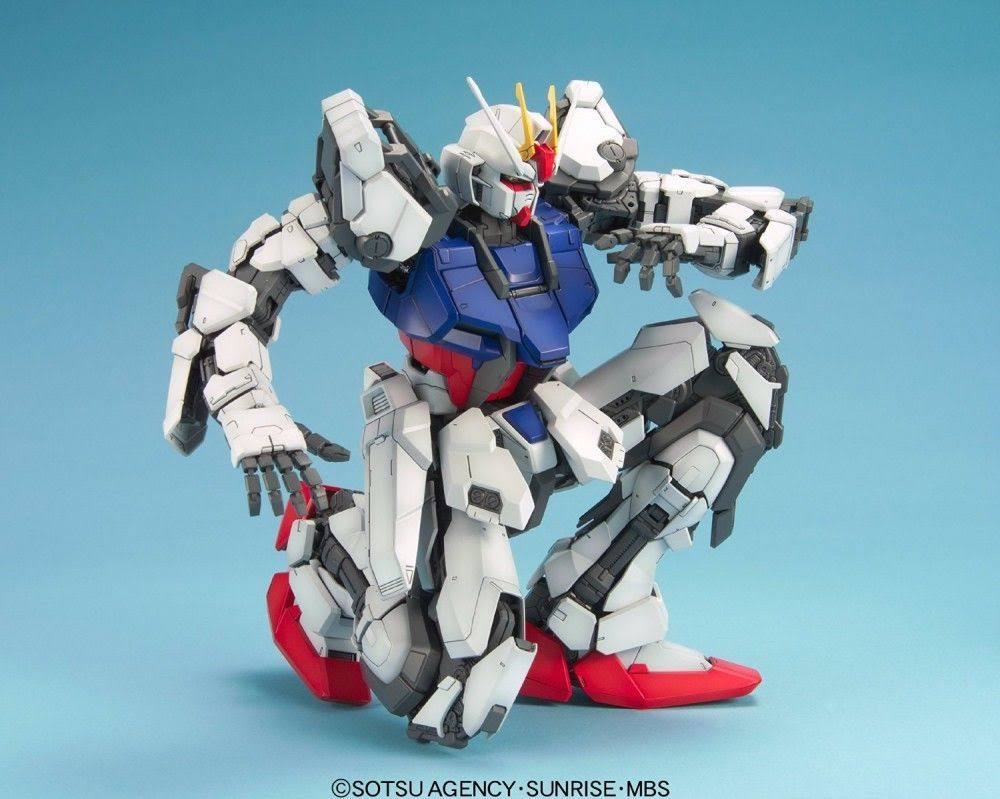 Bandai 142122 HG Gundam Seed Strike Gundam 1/60 Scale Kit