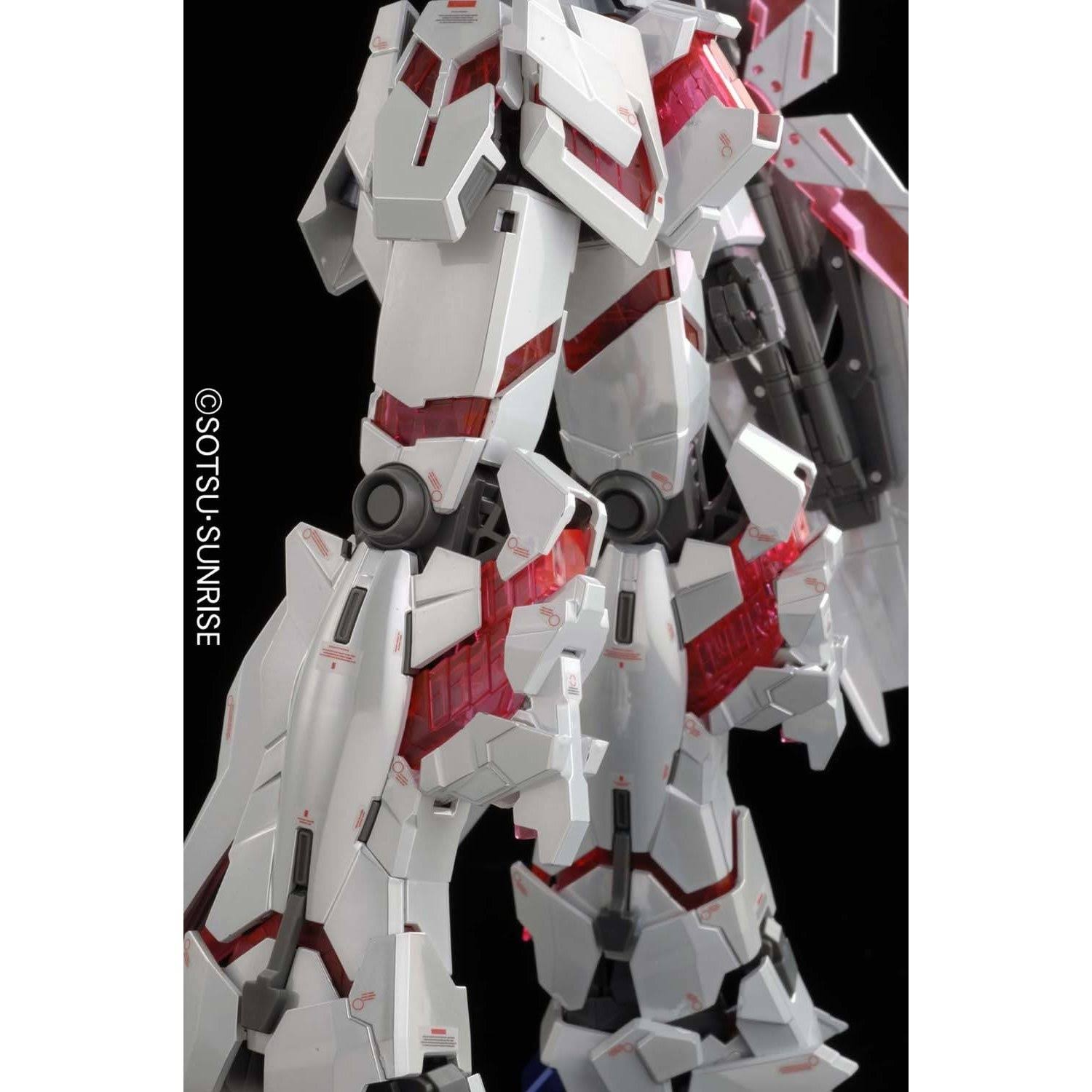 Bandai mg 1/100 RX-0 Unicorn Gundam Ver KA Titanium Finish Plastic Model Kit