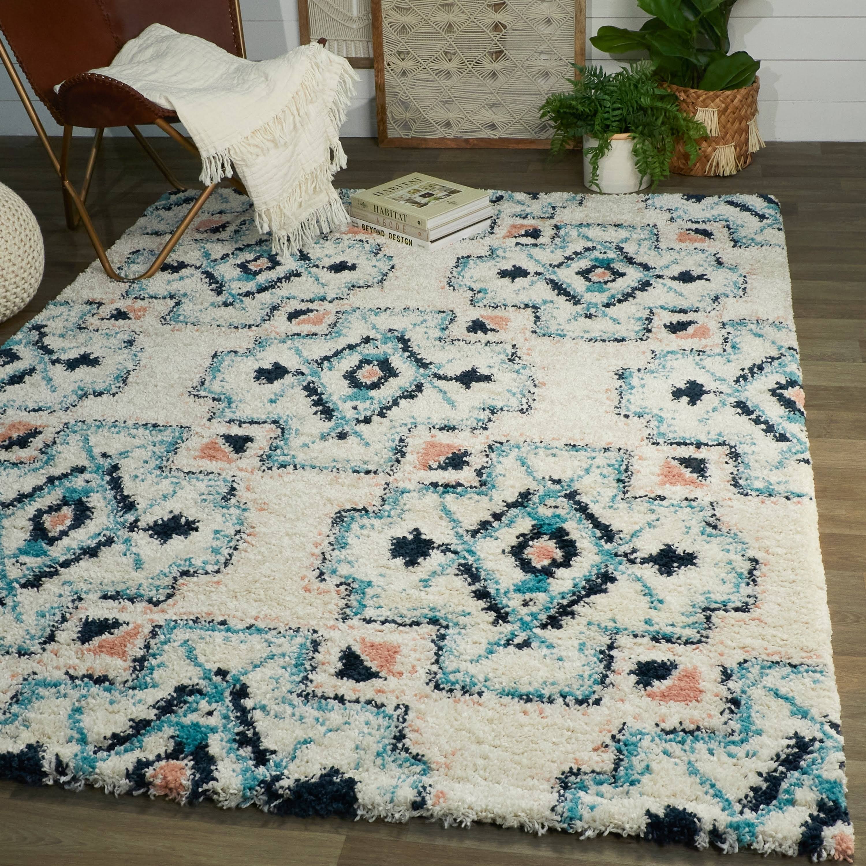 Amaru Geometric Shag Area Rug - 2&7x22 x 7& Runner - White