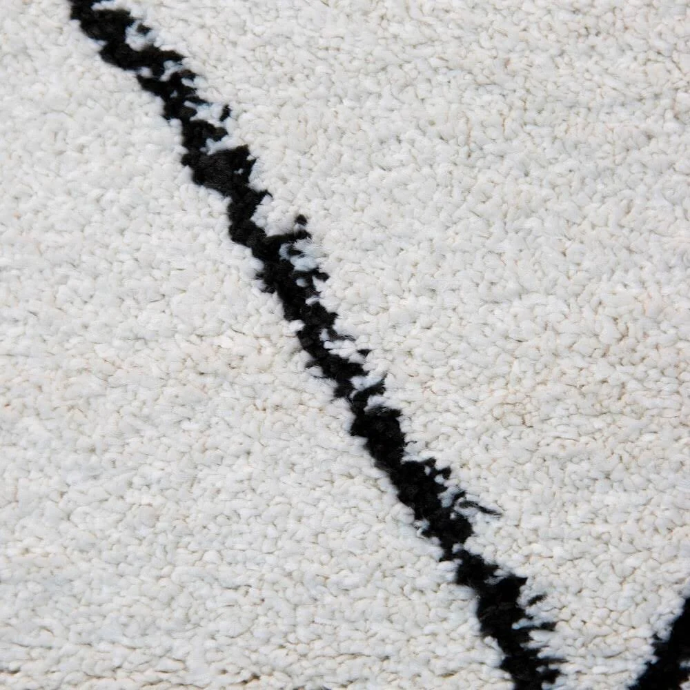 Carson Carrington Isgarde Diamond Indoor Area Rug 89 x 12