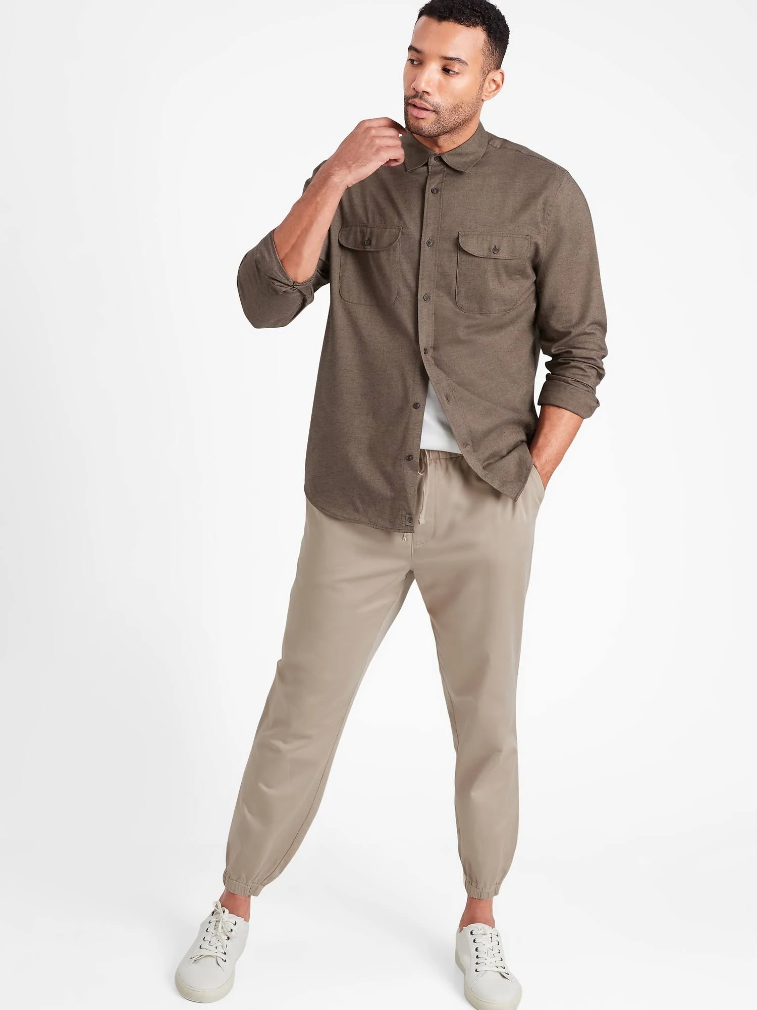 Banana Republic Men's Organic Traveler Jogger Beige Size M