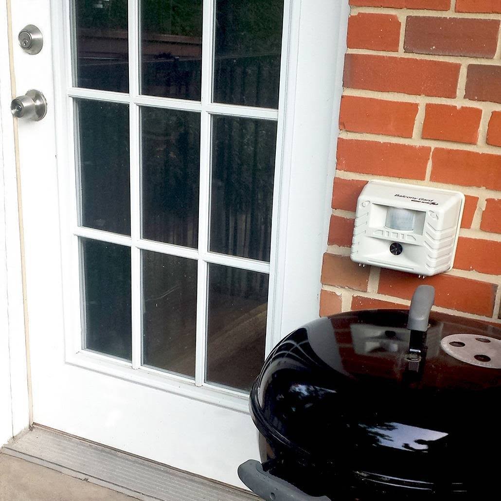 Bird-X Original Balcony Gard Ultrasonic Bird Repeller 2-Pack Silent Bird Repellent Scare Pigeons Woodpeckers 1000 Square Feet