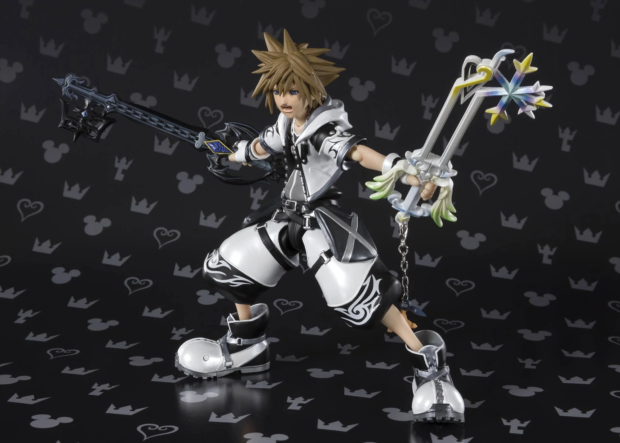 Kingdom Hearts II S.H.Figuarts Action Figure - Sora (Final Form)