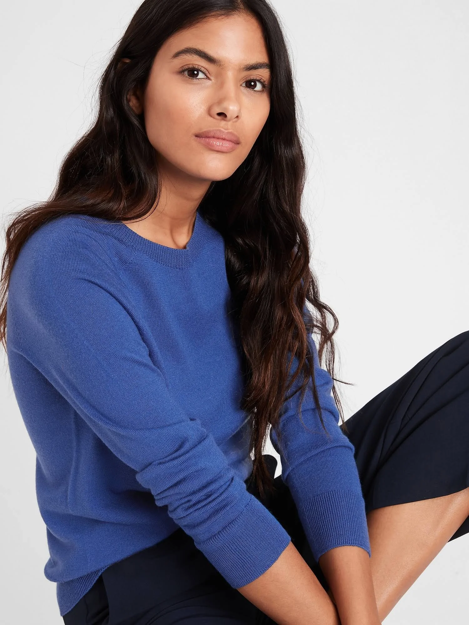 Banana Republic Women's Seamless Merino Crew Sweater-Neck Sweater in Responsible Wool Mountain Blue Size Xs