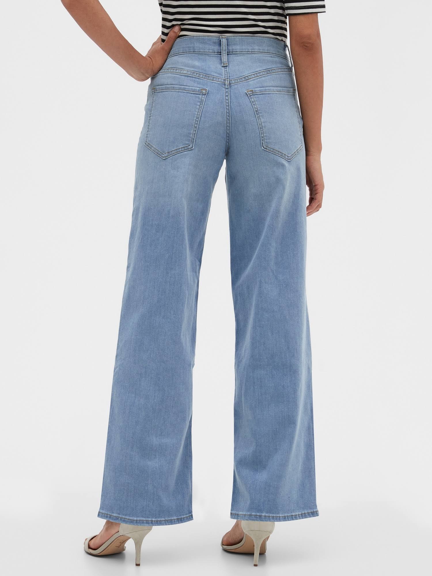 Banana Republic Factory Women's High-Rise Light Wash Button-Fly Wide-Leg Jean Light Wash Regular Size 6 / 28