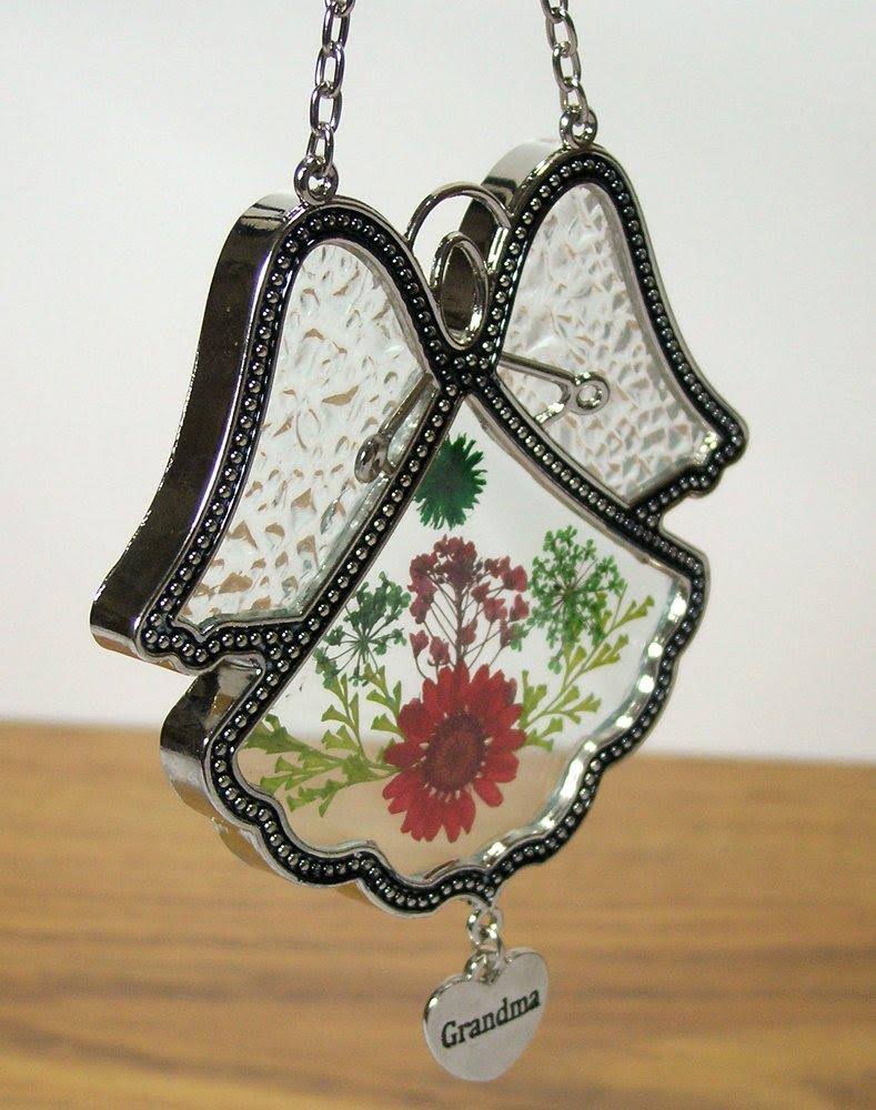 BANBERRY Designs Grandmother Angel Sun Catcher - Pressed Flowers in Glass Angel Shaped Suncatcher with Silver Heart Grandma