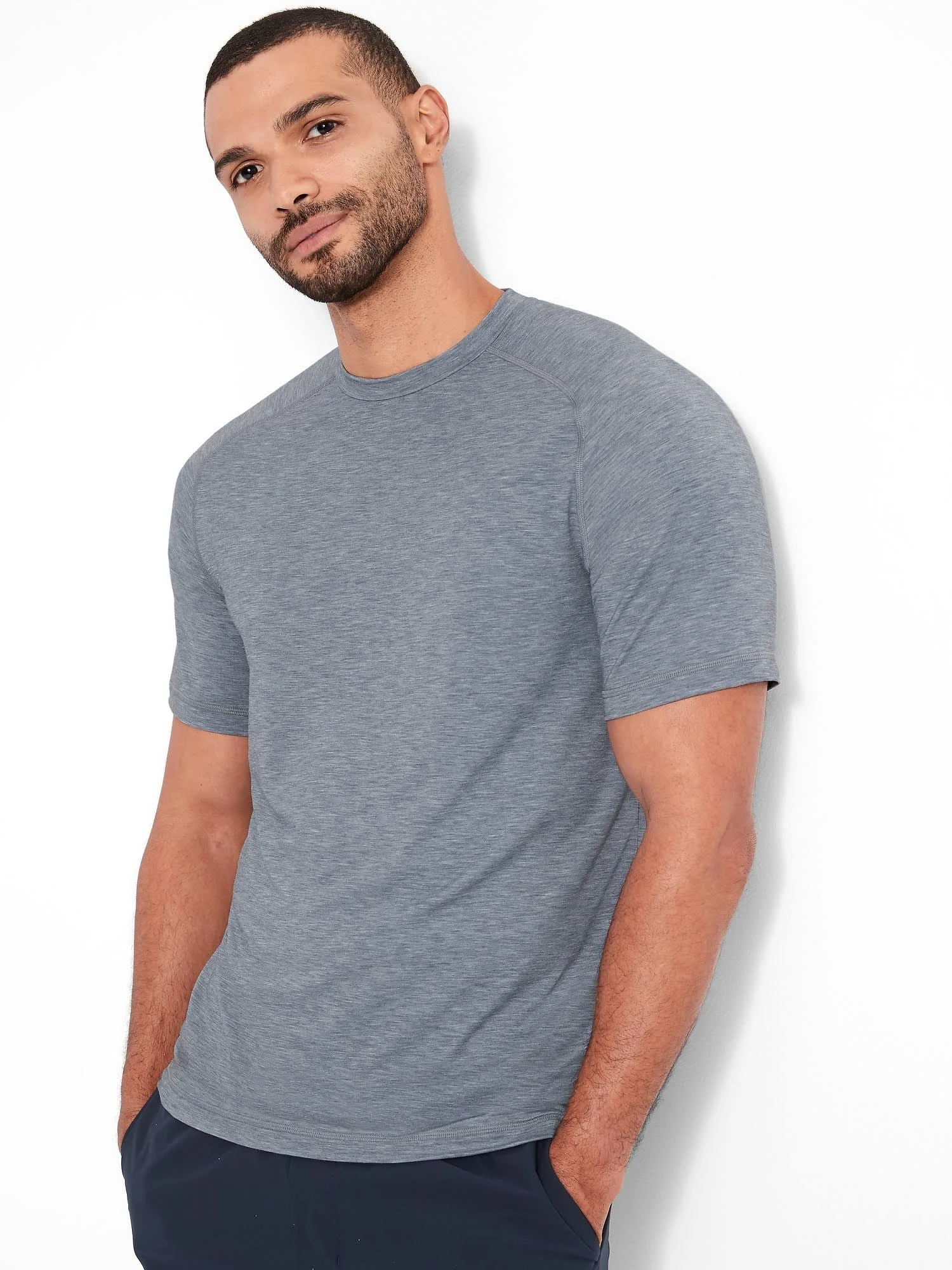 Banana Republic Men's Train Performance T-Shirt Heather Gray Size S