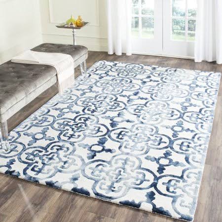 Naples Park Hand-Tufted Wool Ivory/Navy Area Rug Rug Size: Rectangle 8& x 10&