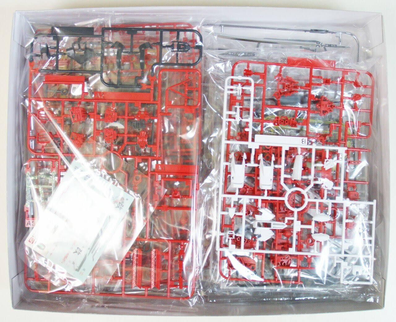 Bandai mg Gundam Astray Red Frame 1/100