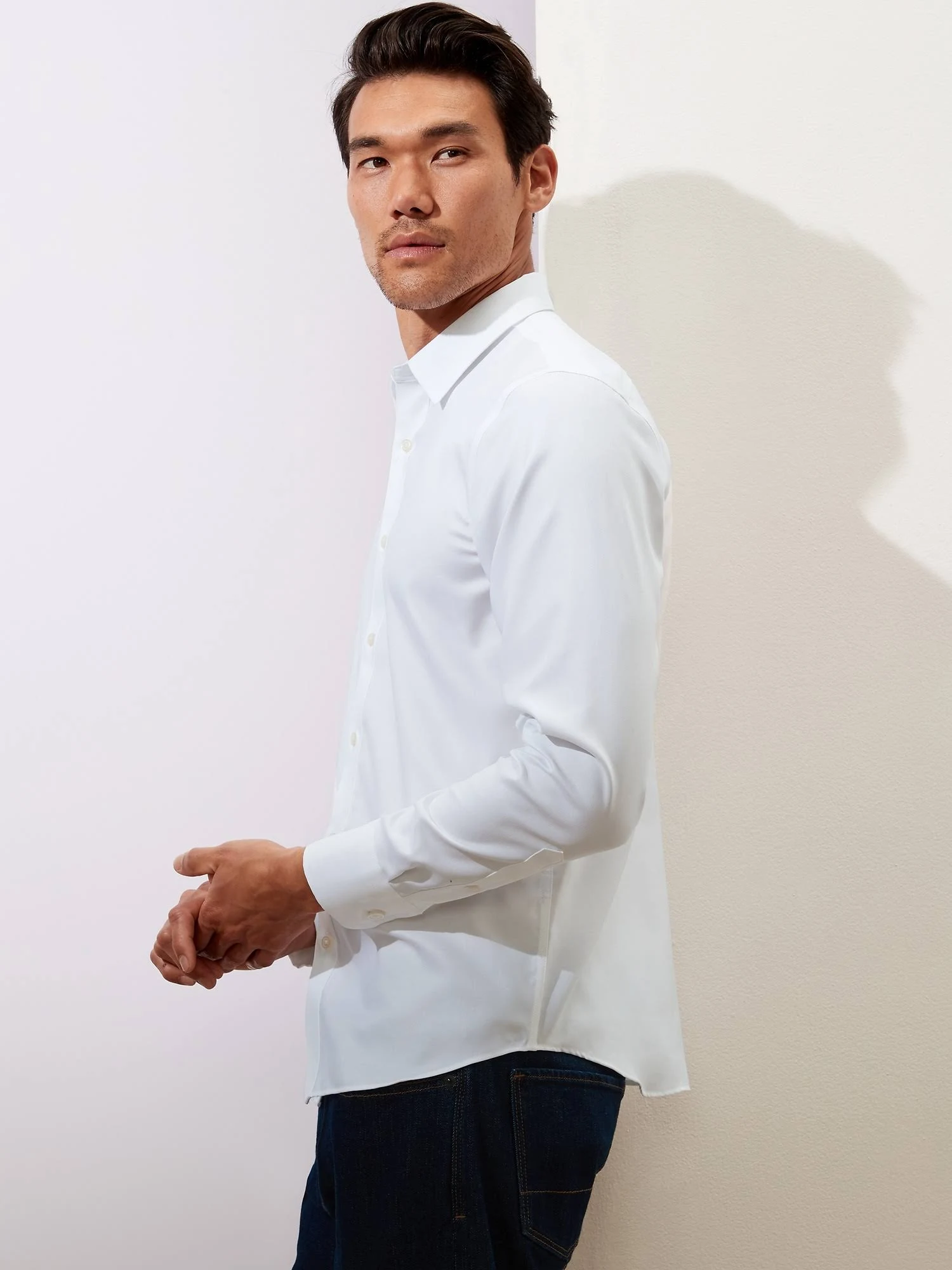 Men's Slim-Fit Untucked Non-Iron Shirt White