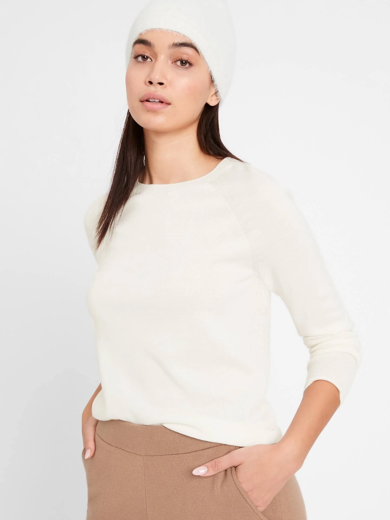 Banana Republic Women's Seamless Merino Crew Sweater-Neck Sweater in Responsible Wool Vanilla Cream Size M