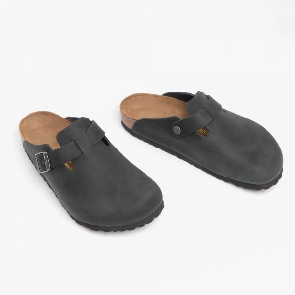 Birkenstock Boston Oiled Leather Black Clogs