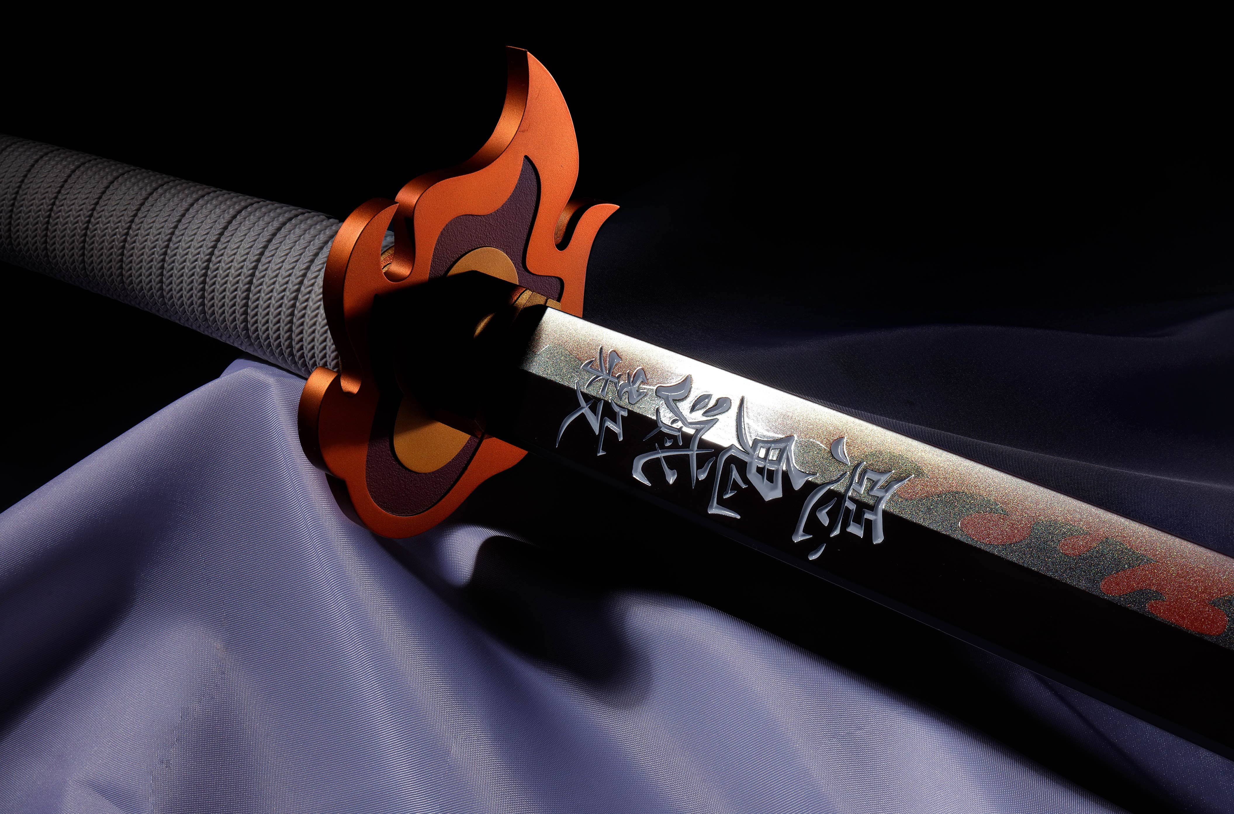 Demon Slayer - Nichirin Sword(Kyojuro Rengoku) - Proplica