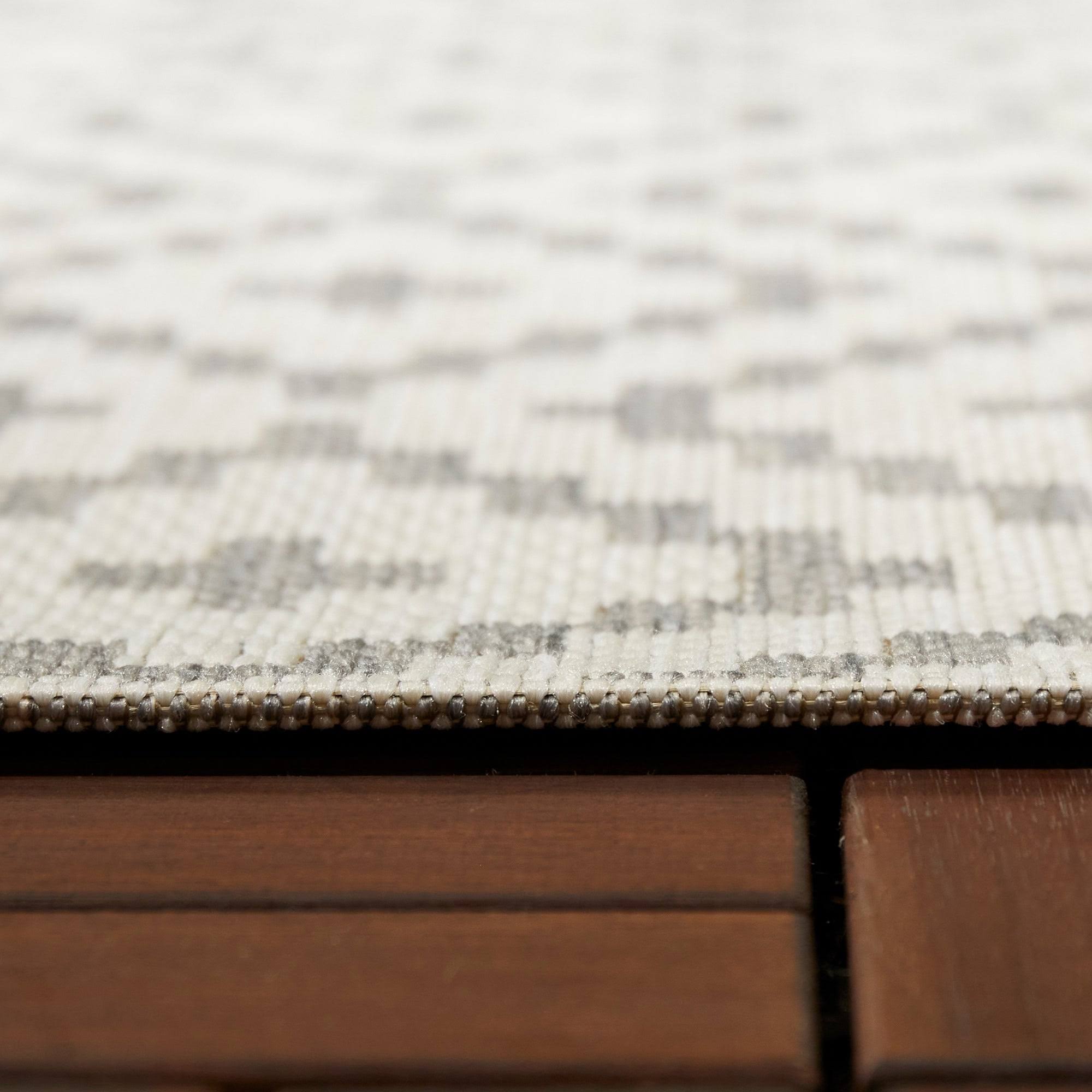 BALTA Cassady White 8 ft. x 10 ft. Diamond Trellis Indoor/Outdoor Area Rug