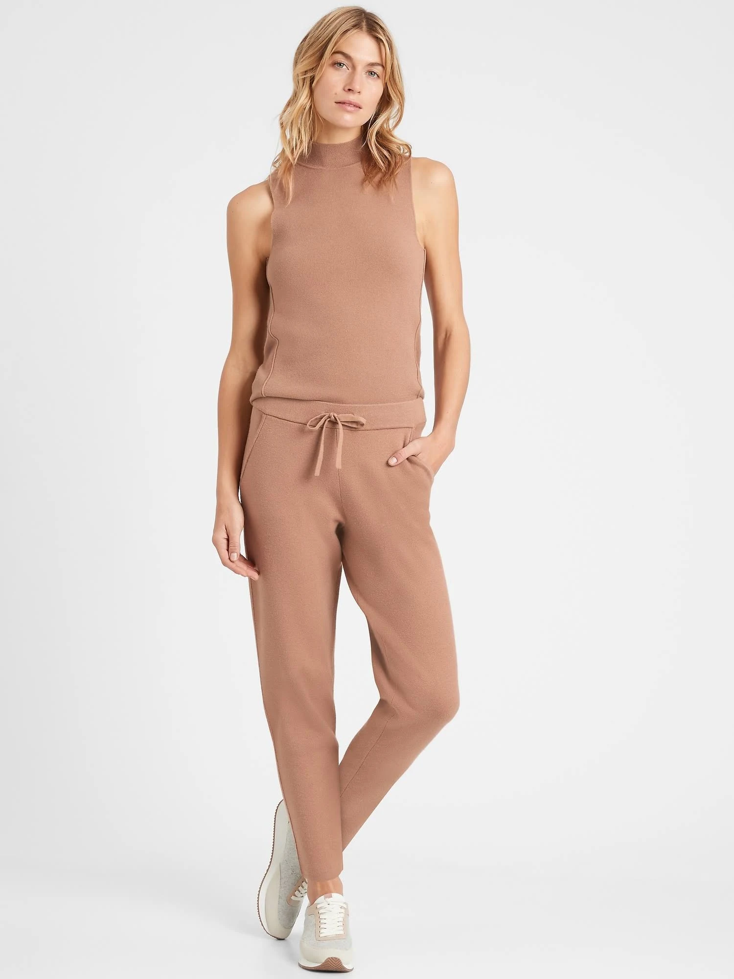 Banana Republic Women's Sweater Jogger Camel Size L