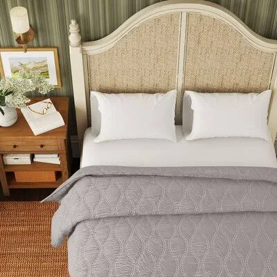 Charlotte Single Reversible Quilt Birch Lane Size: Queen, Color: Gray