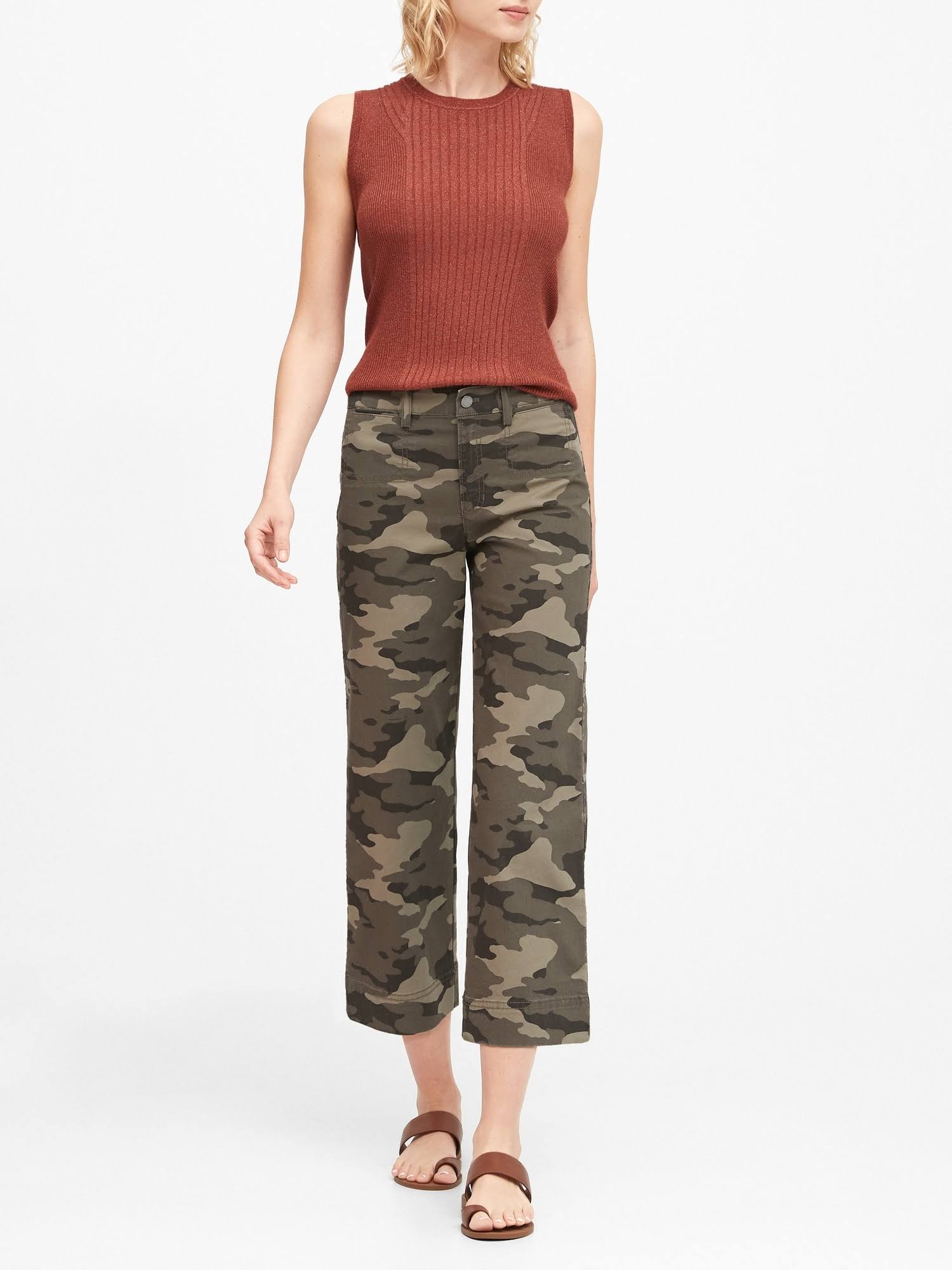 Banana Republic Women's High-Rise Wide-Leg Cropped Chino Pant Olive Green Camo Size 0 Regular