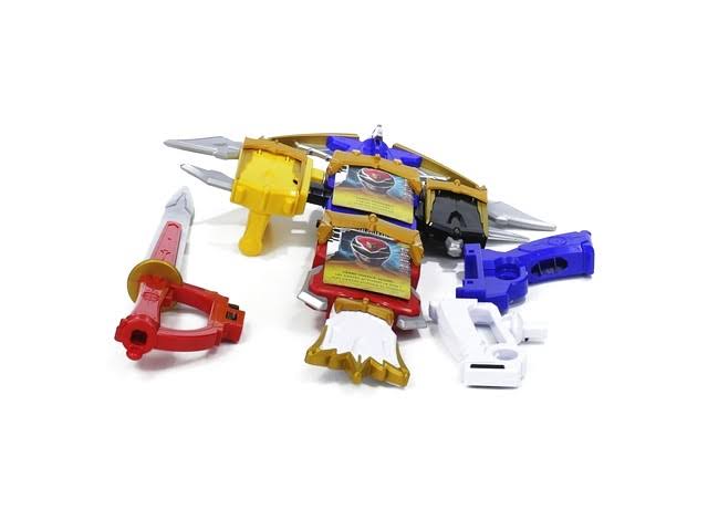 Deluxe Power Rangers Megaforce Blaster