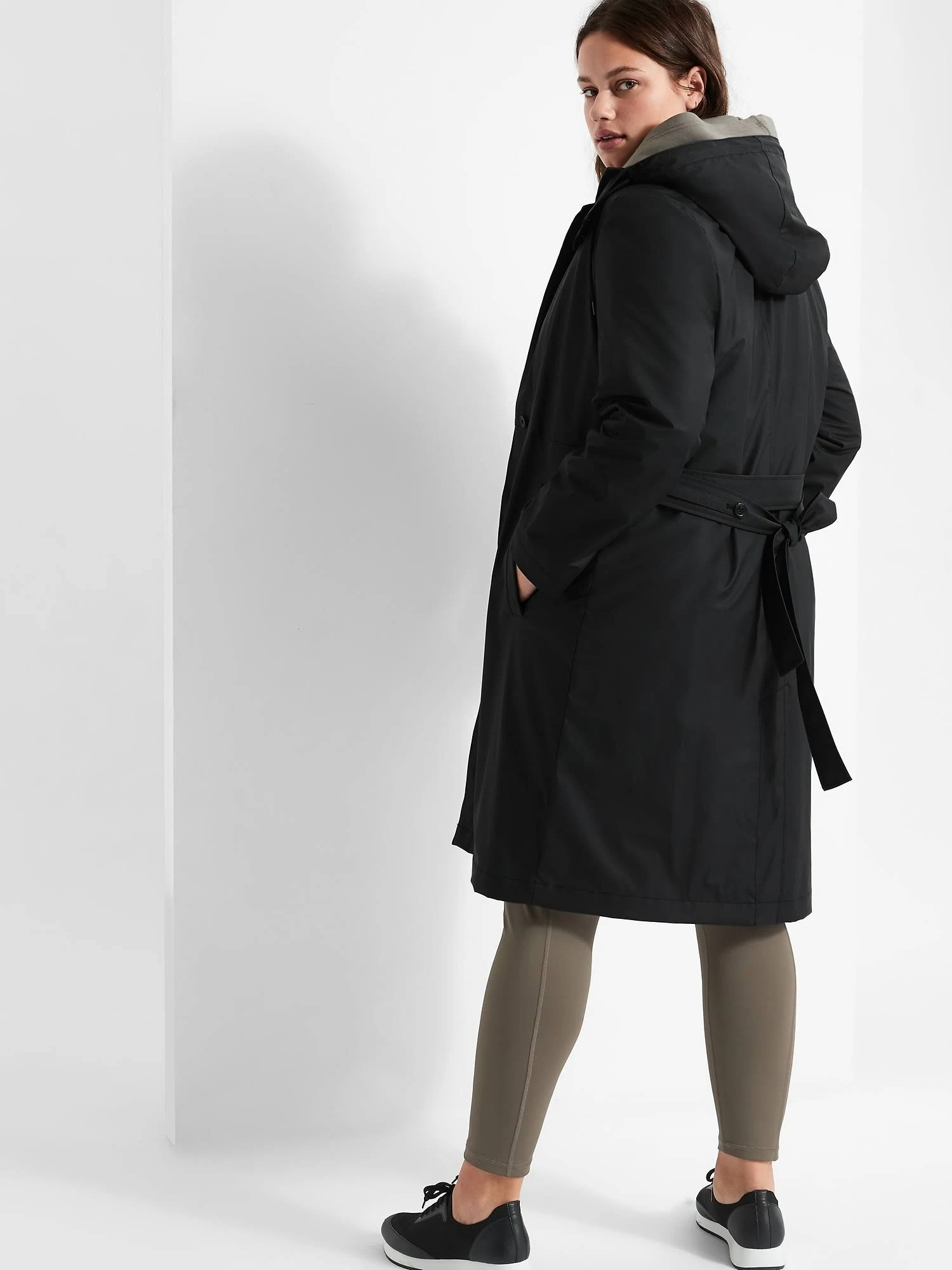 Banana Republic Women's 2-in-1 Rain Coat Black Size L
