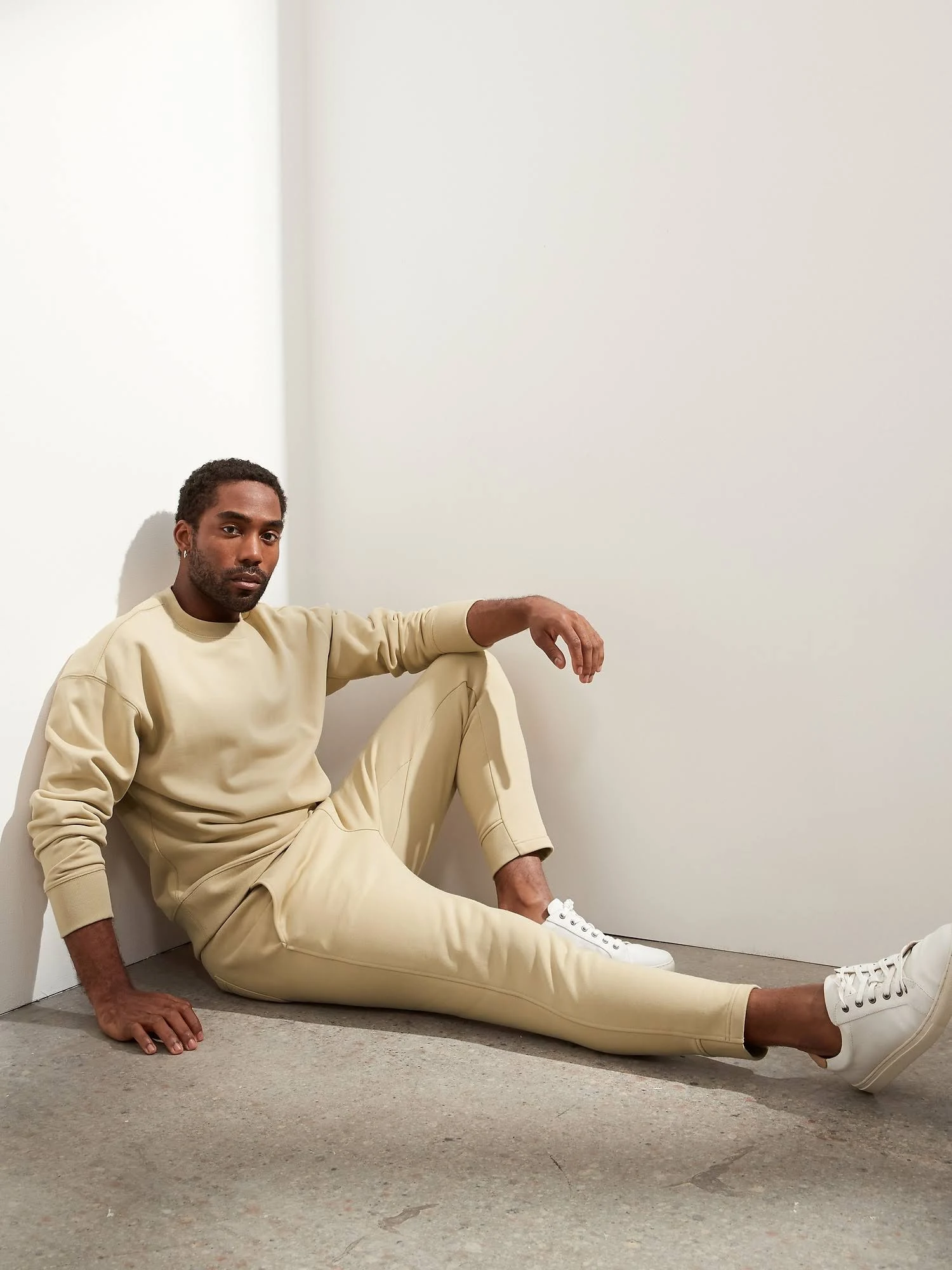 Banana Republic Men's French Terry Jogger Beige Baja Sand Tall Size L