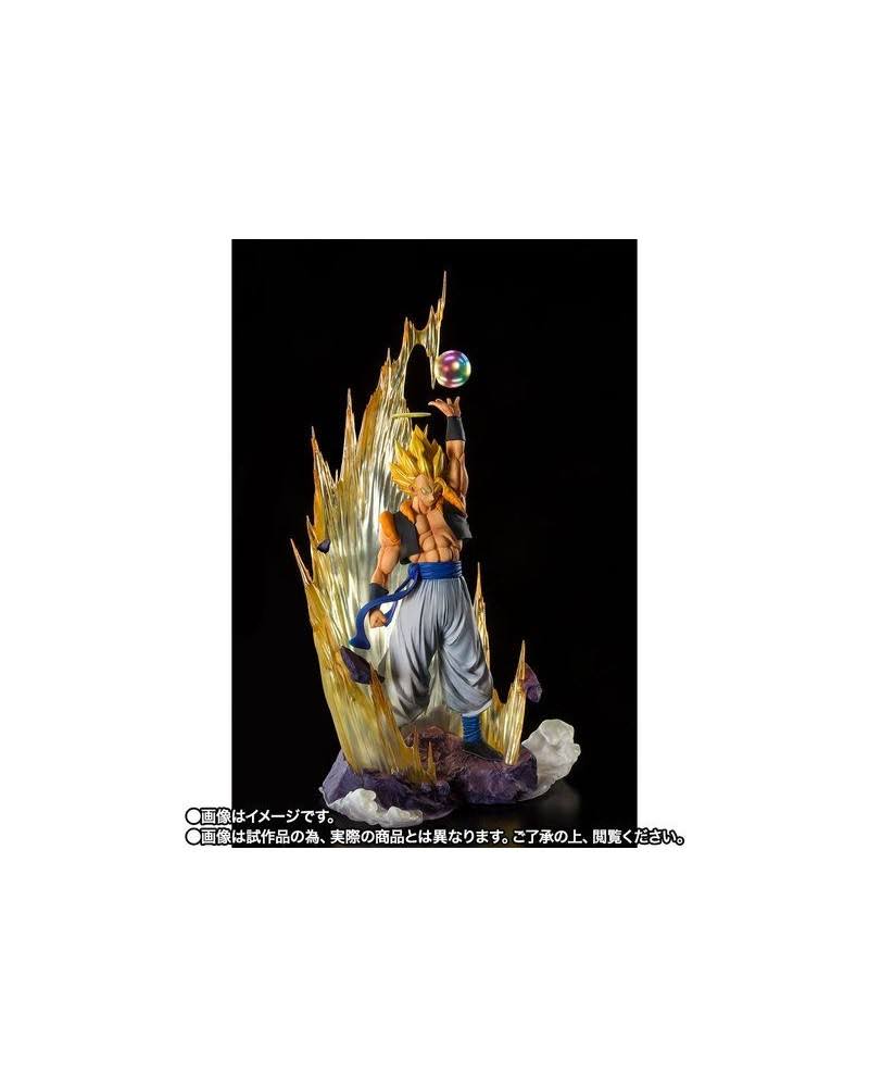 Dragon Ball Z: Fusion Reborn FiguartsZERO Super Saiyan Gogeta Exclusive
