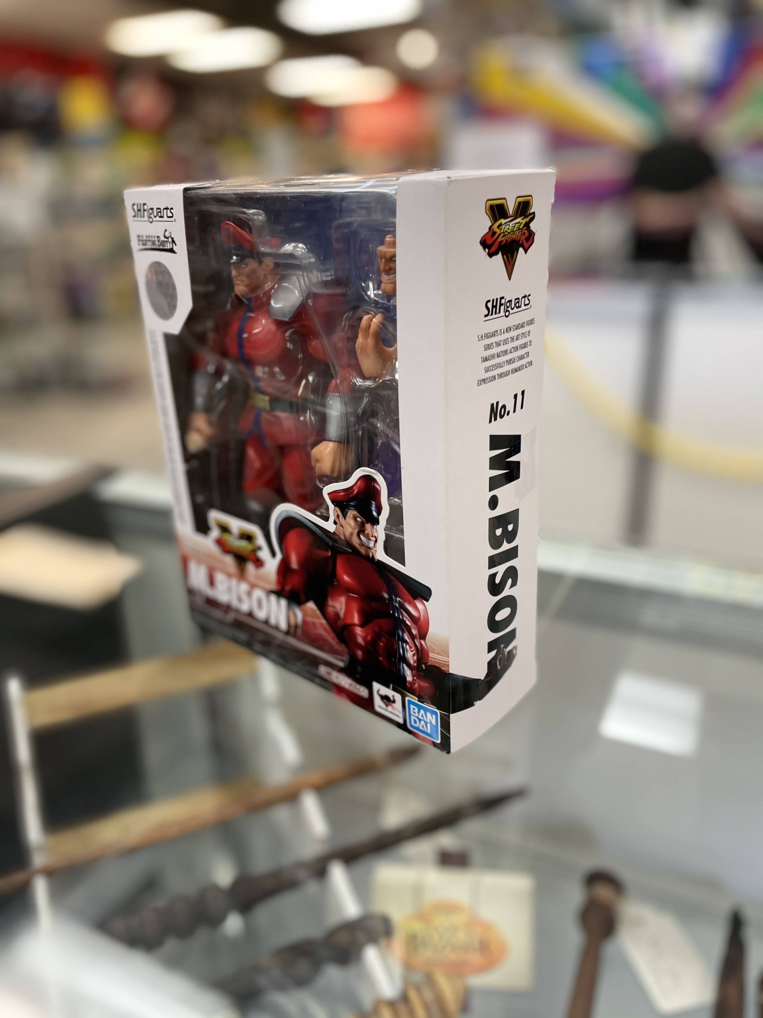 Street Fighter M Bison S.H.Figuarts