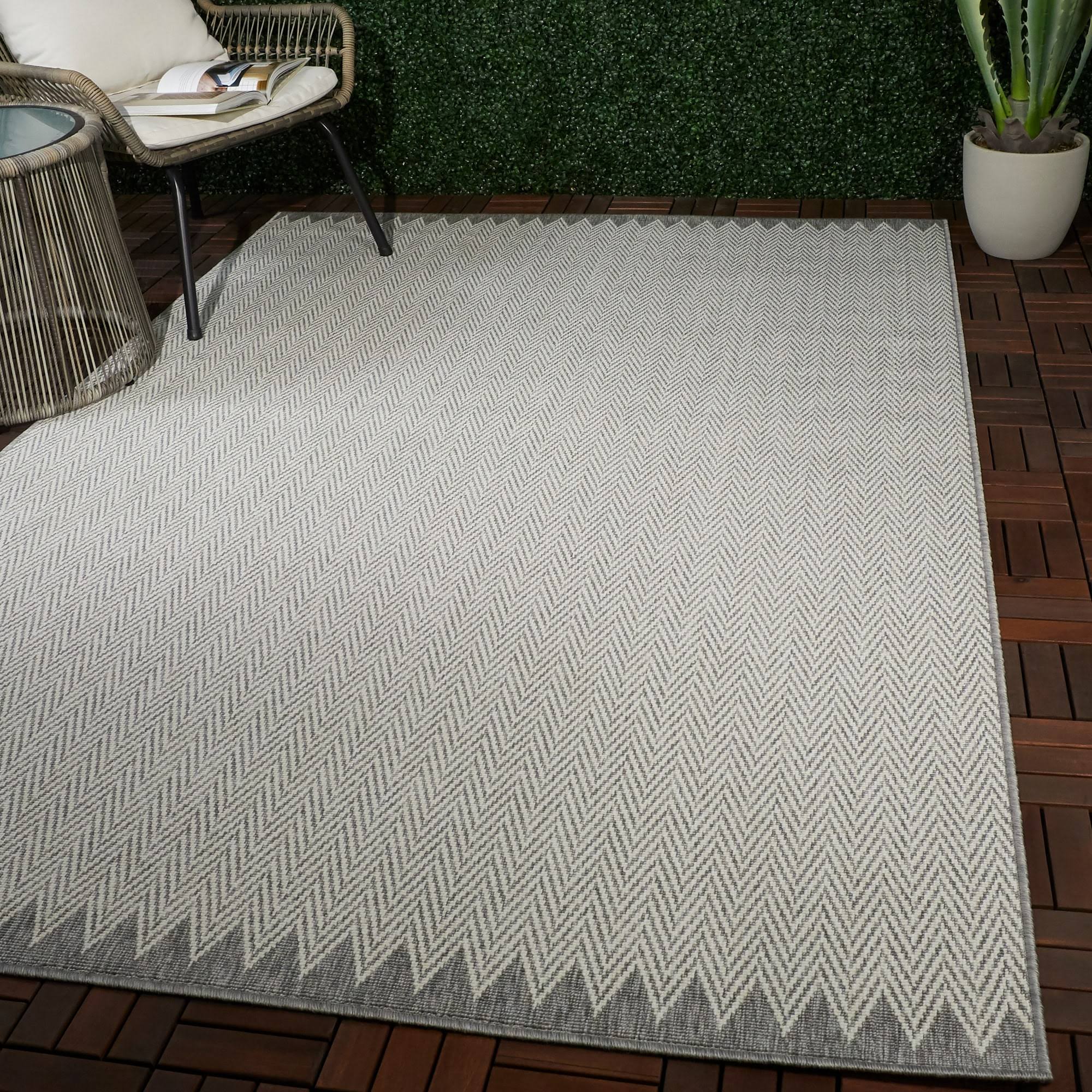 BALTA Pearson Grey 5 ft. x 7 ft. Chevron Indoor/Outdoor Area Rug