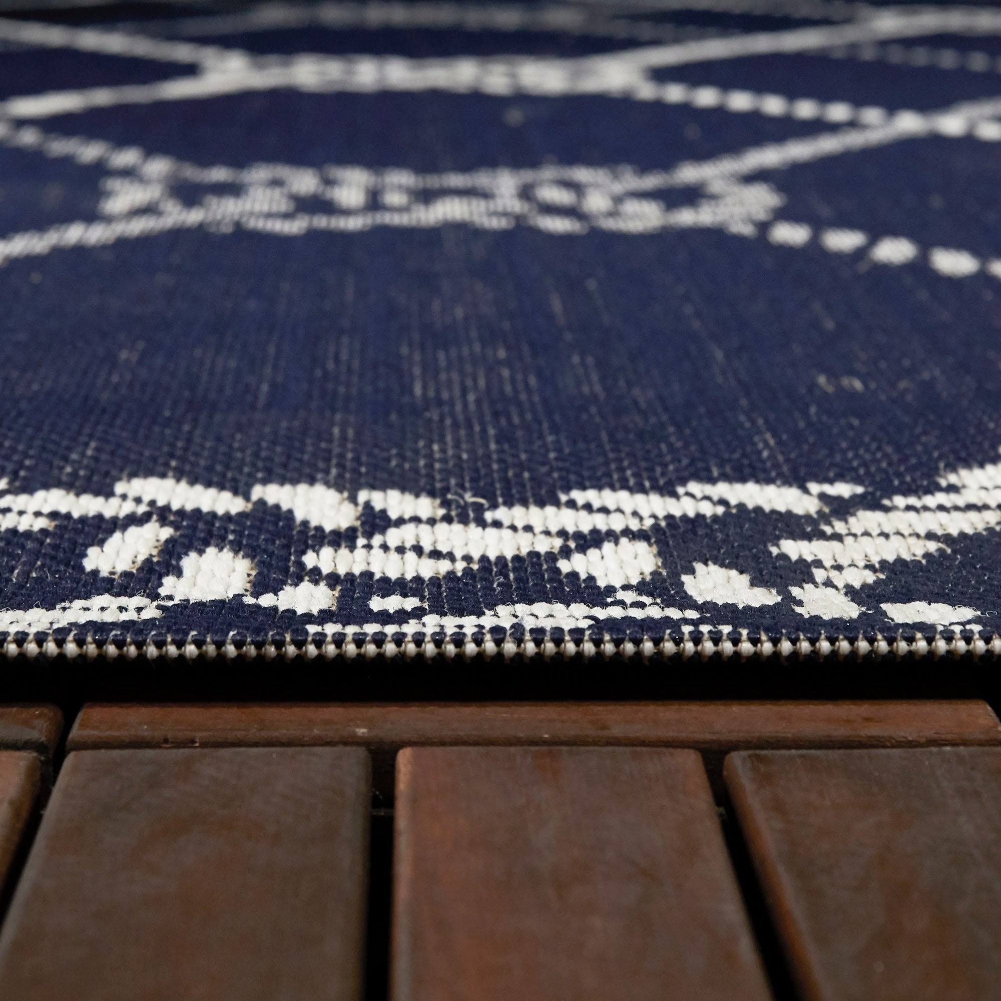 Spence Nautical Trellis Indoor/Outdoor Area Rug - 5&3x22 x 7& - Navy