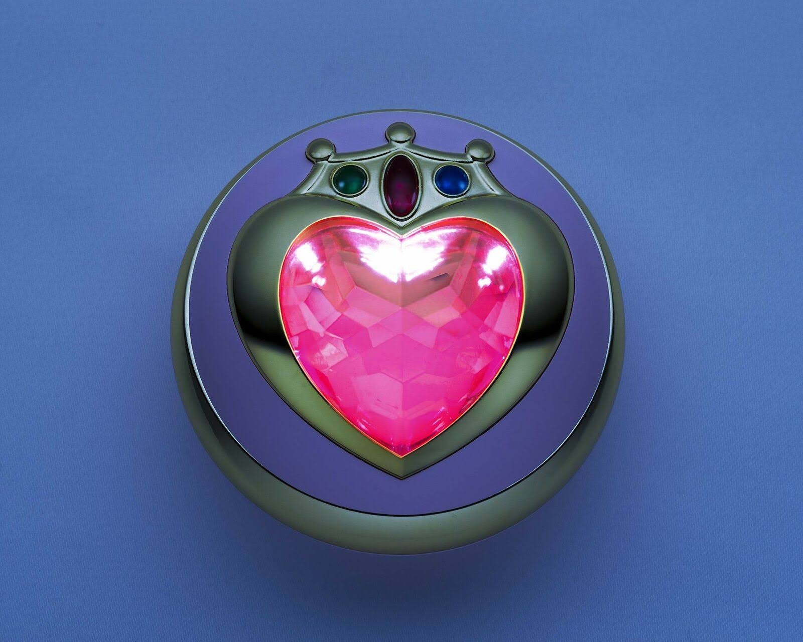 Sailor Moon: Sailor Chibi Moon Prism Heart Compact Proplica