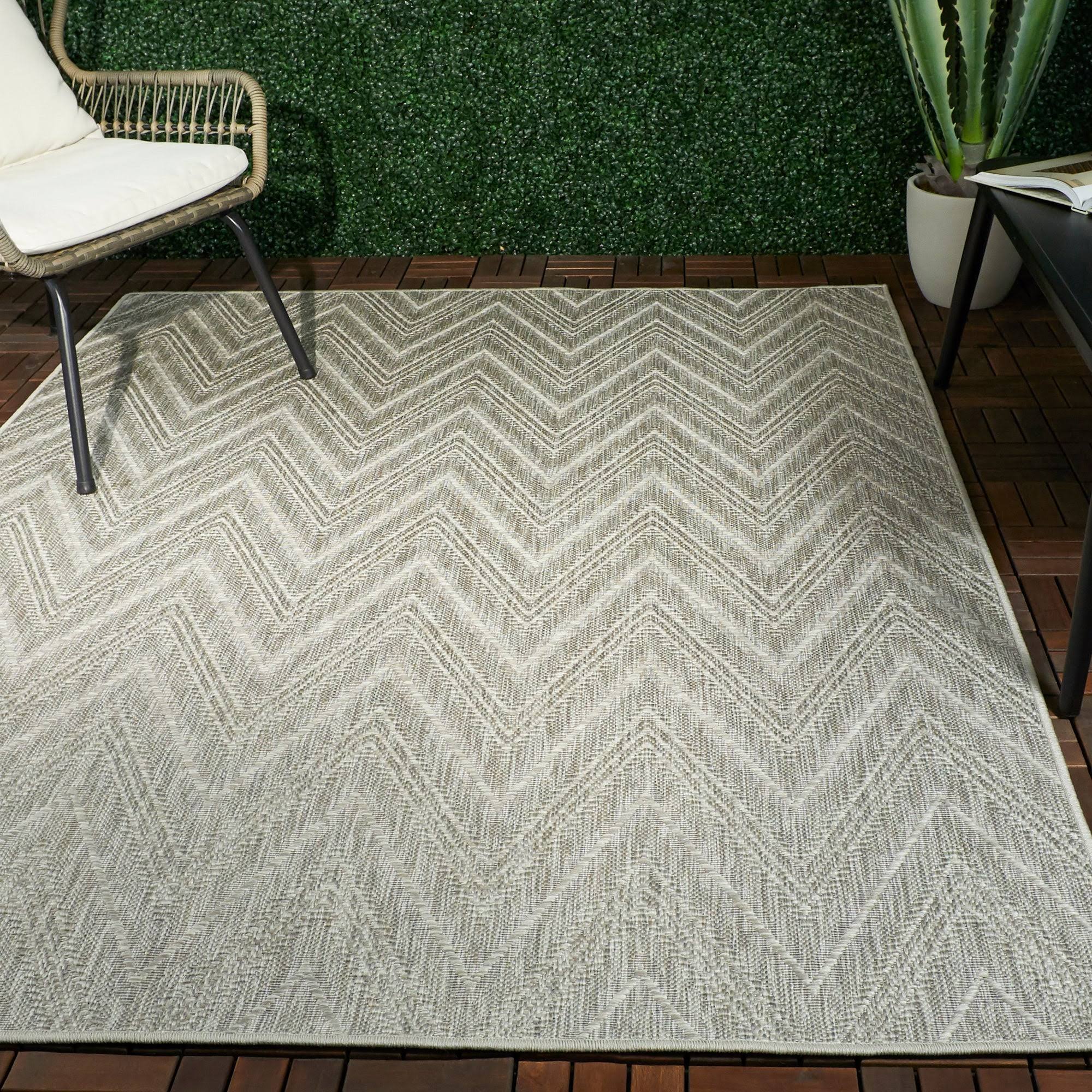 BALTA Kava Light Grey 5 ft. x 7 ft. Chevron Flatweave Indoor/Outdoor Area Rug