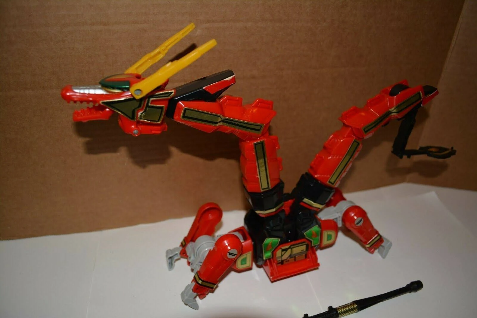 Bandai Toys Power Rangers Red Dragon Thunderzord