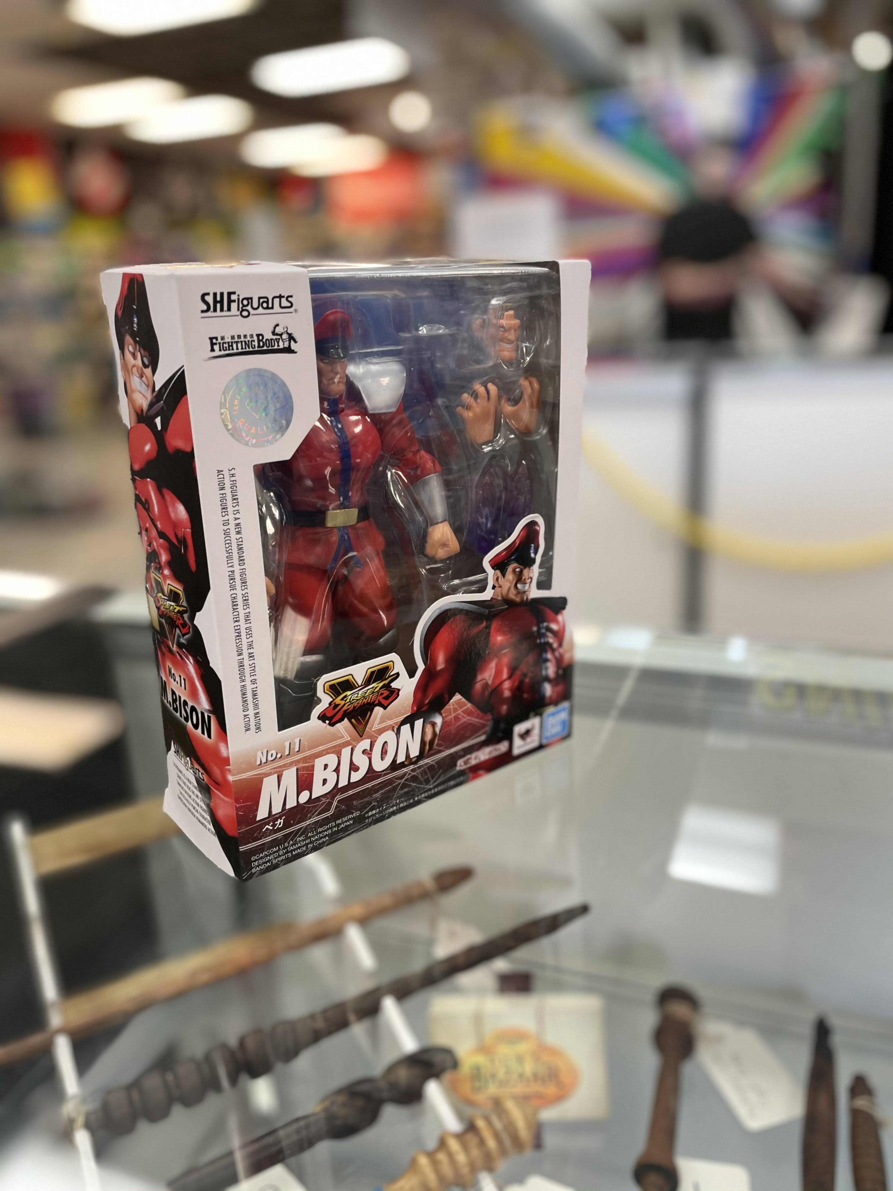 Street Fighter M Bison S.H.Figuarts