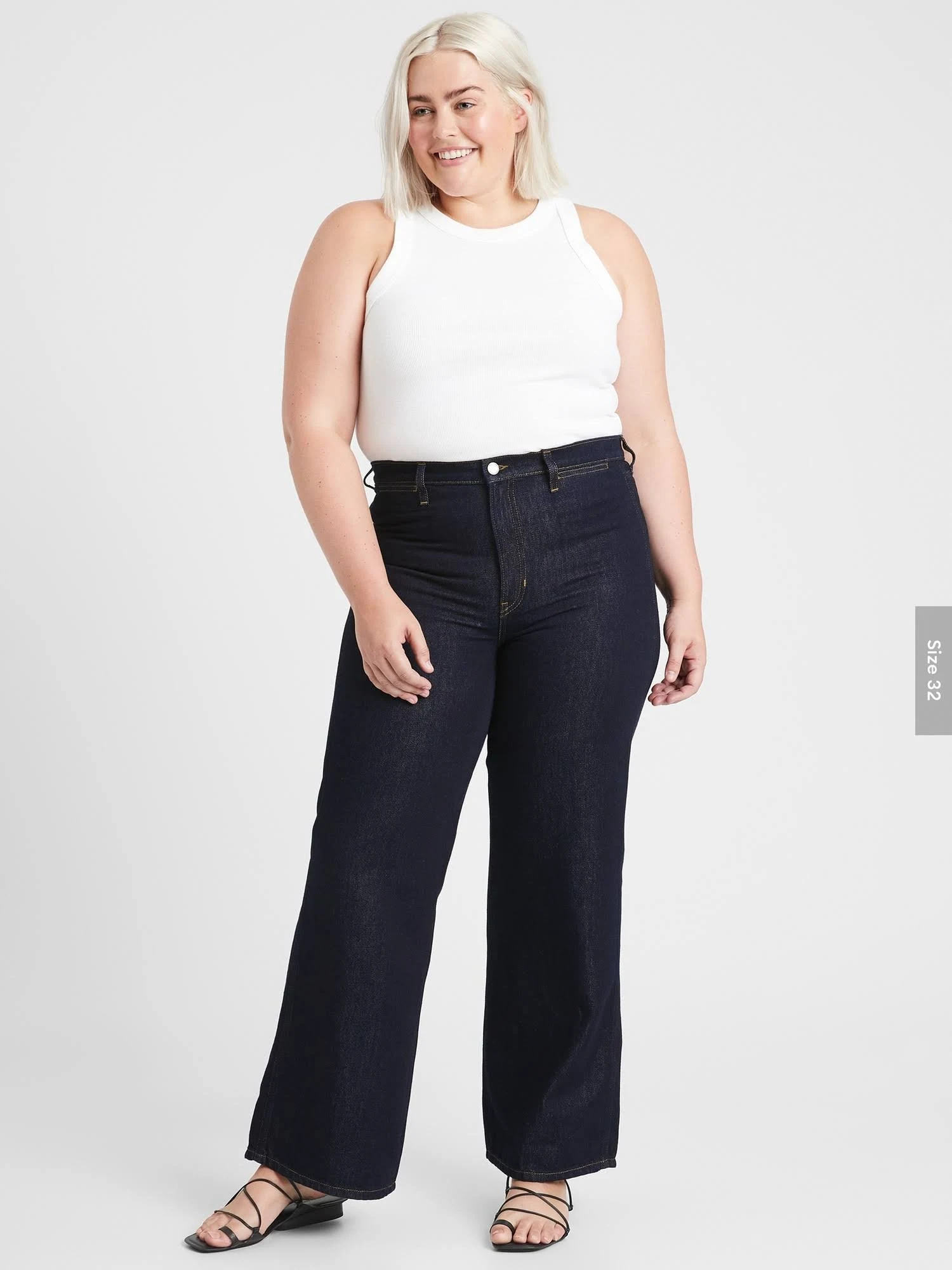 Banana Republic Women's High-Rise Wide-Leg Zipper Pocket Jean Clean Rinse Size 27 Short