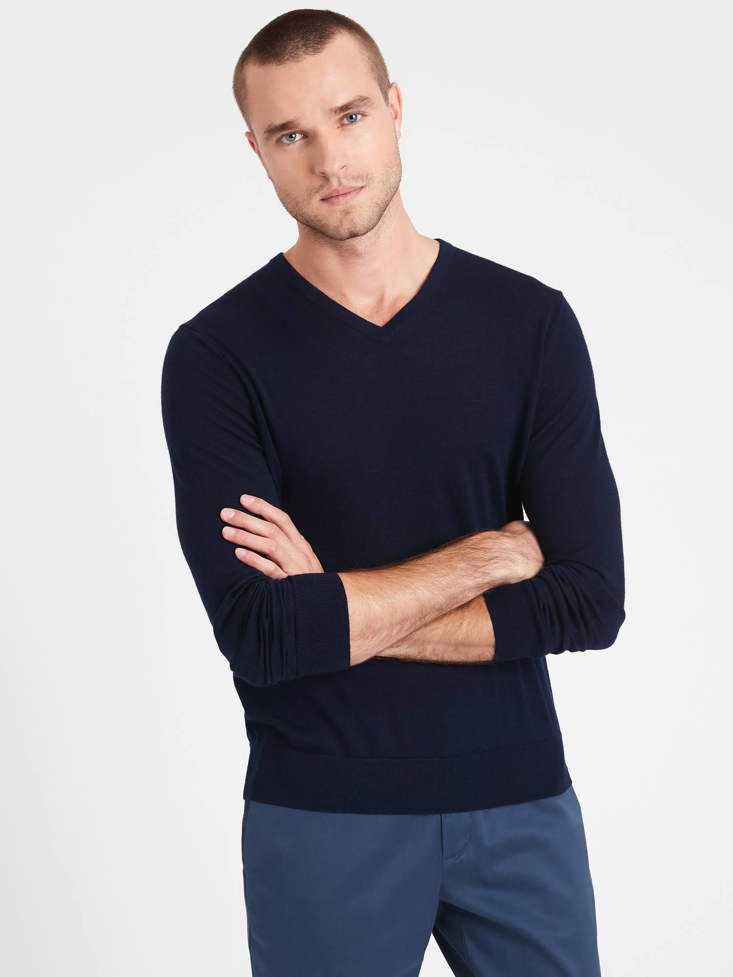 Banana Republic Men's Merino V-Neck Sweater in Responsible Wool Navy Size XXL