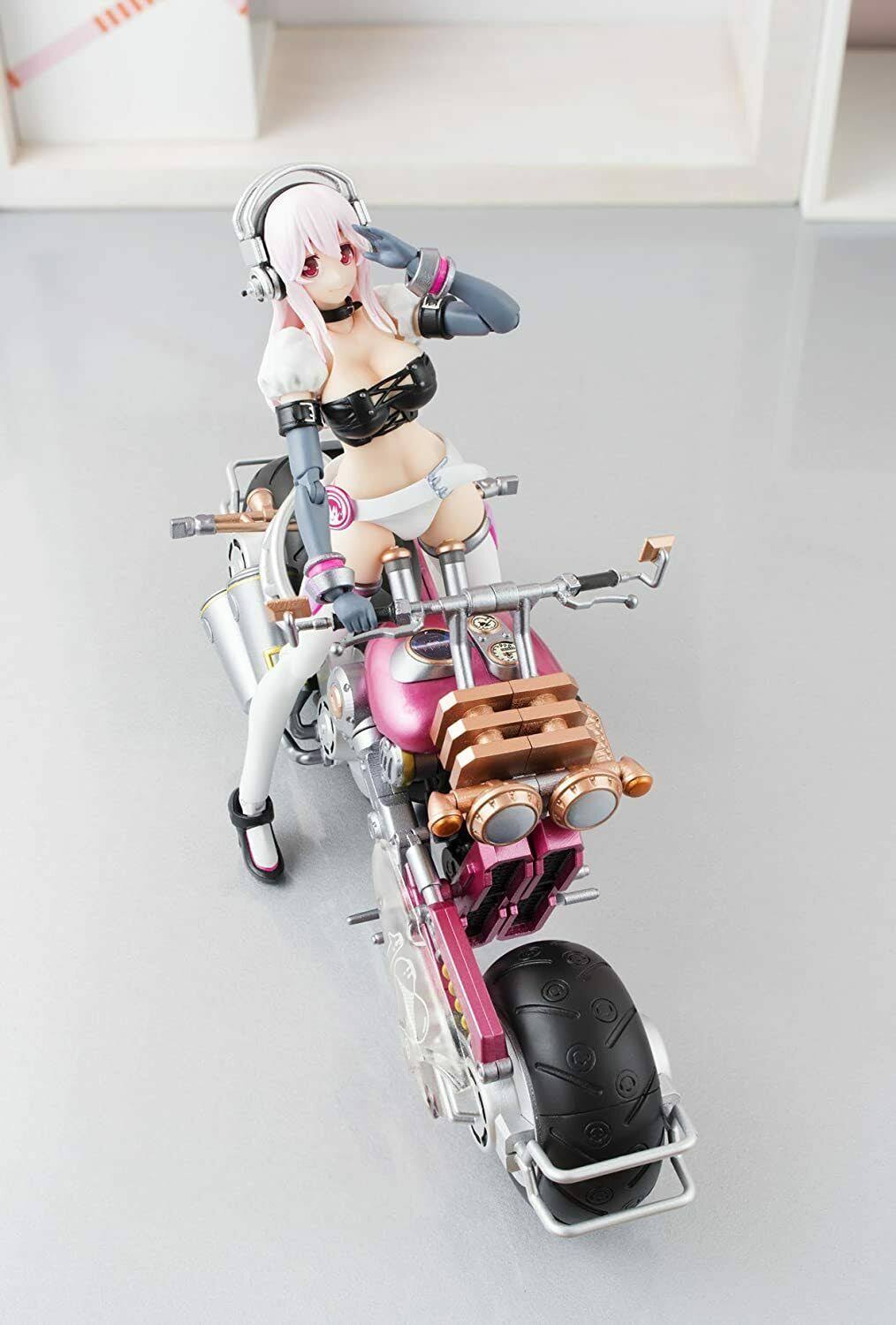 Armor Girls Project Super Sonico with Super Bike Robo