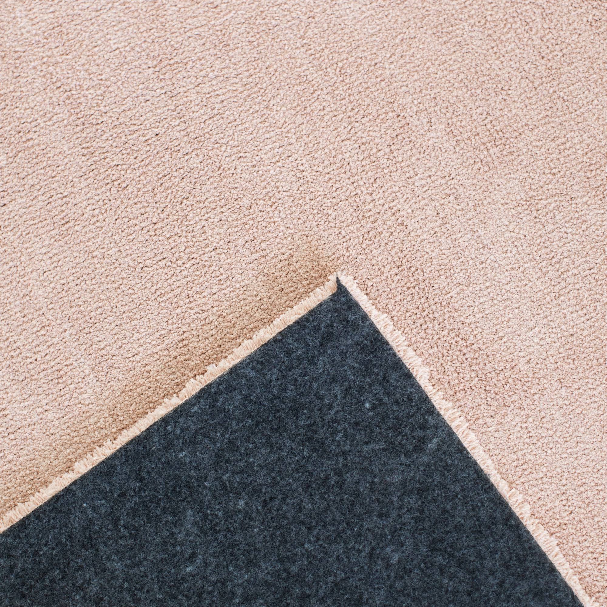 Elsie Solid Color Area Rug - 4&7x22 x 6&7x22 - Dark Grey