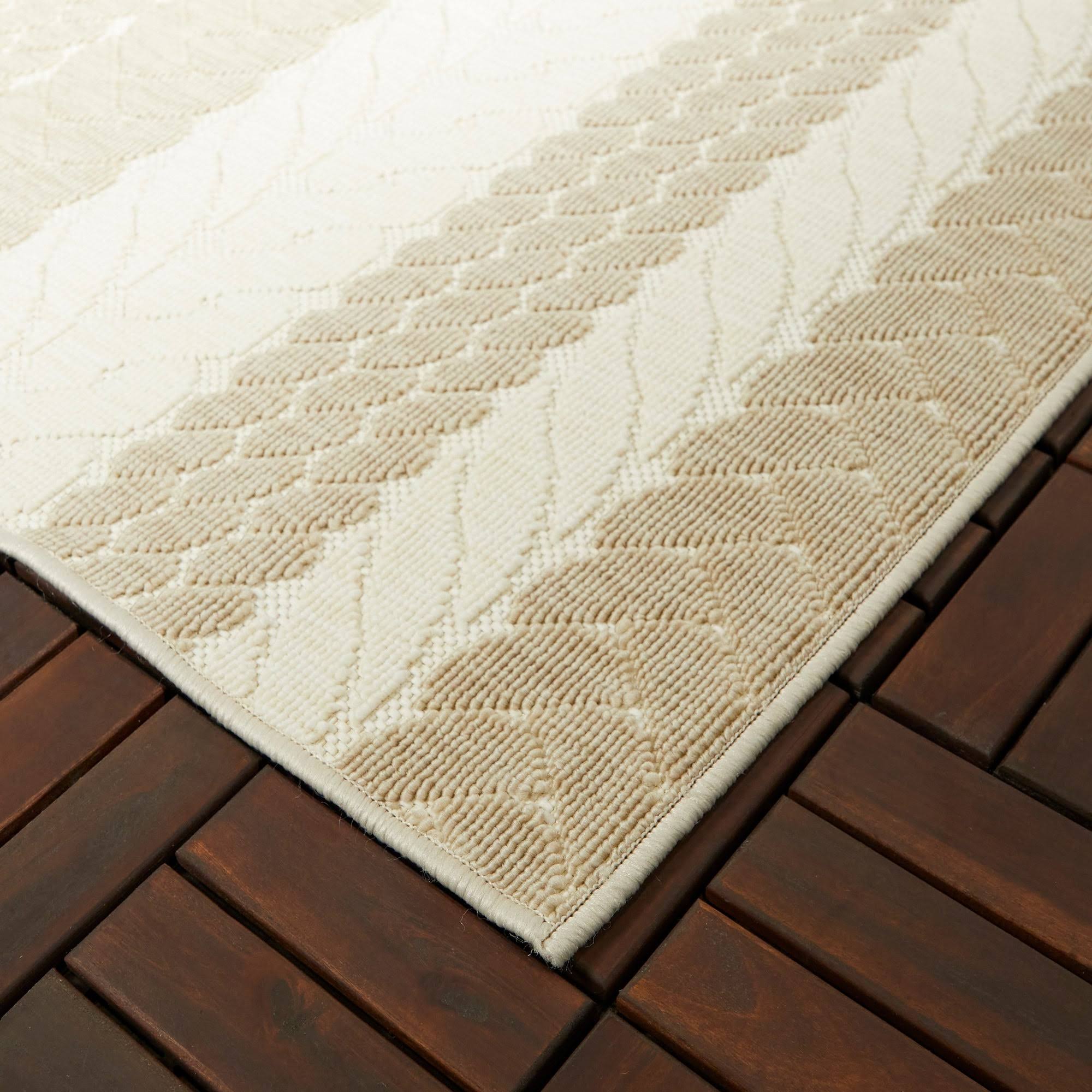 Caldwell Nautical Stripe Indoor/Outdoor Area Rug - 5&3x22 x 7& - Tan