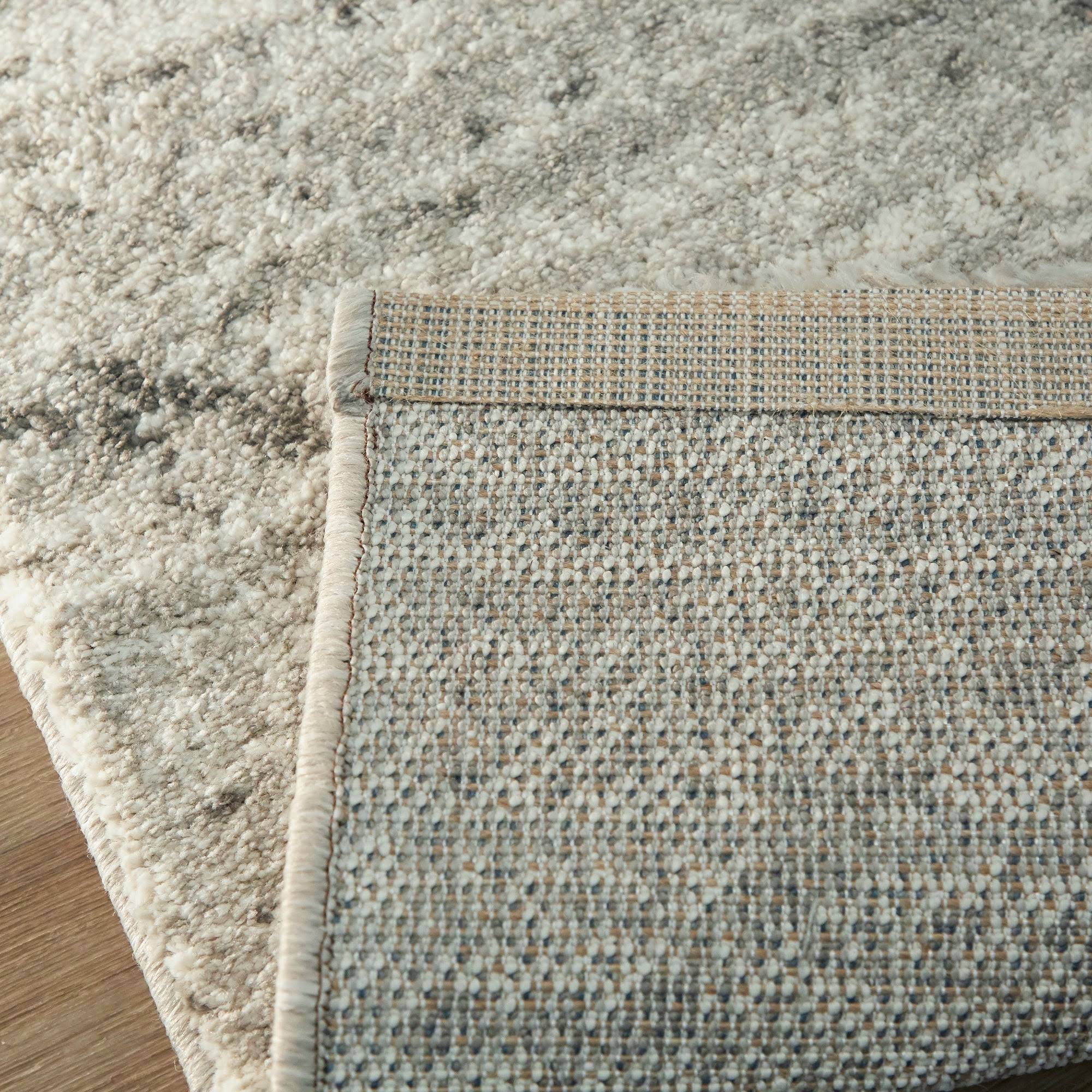 Sienna Moroccan Inspired Area Rug - 4&4x22 x 6& - Taupe