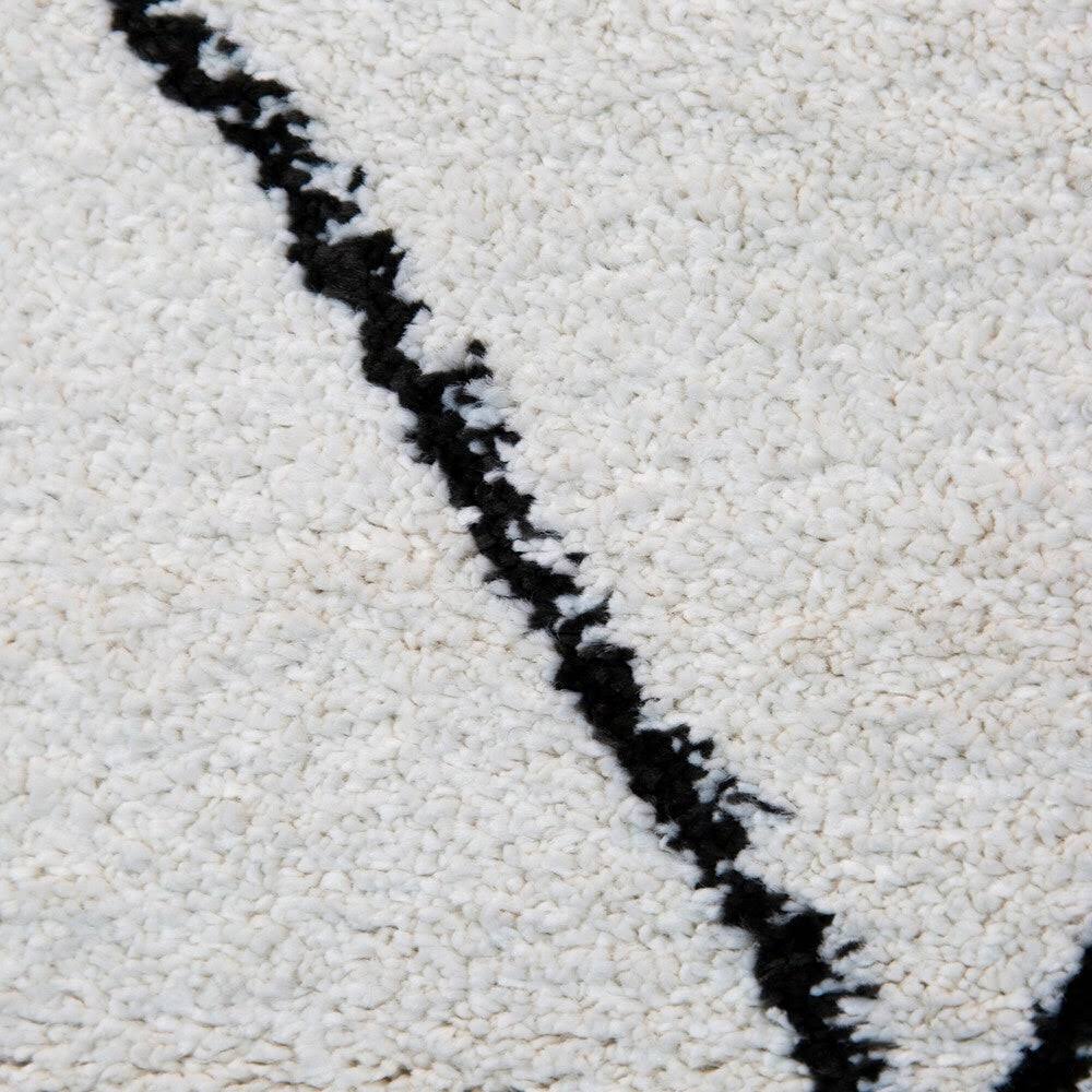 Carson Carrington Isgarde Diamond Indoor Area Rug - 5& 3x22 x 7& - Grey
