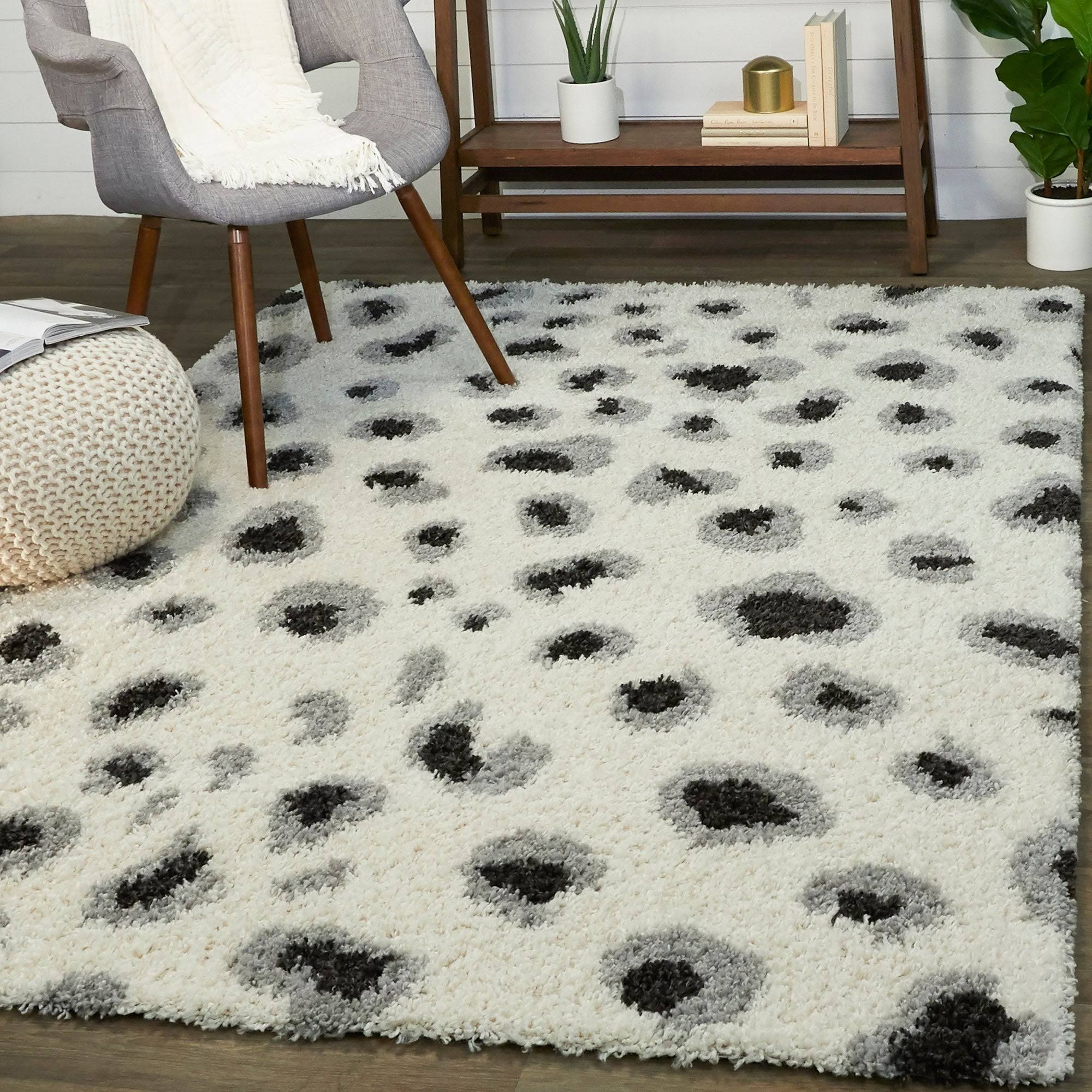 BALTA Asaro Cream 5 ft. x 7 ft. Leopard Print Shag Area Rug, Ivory