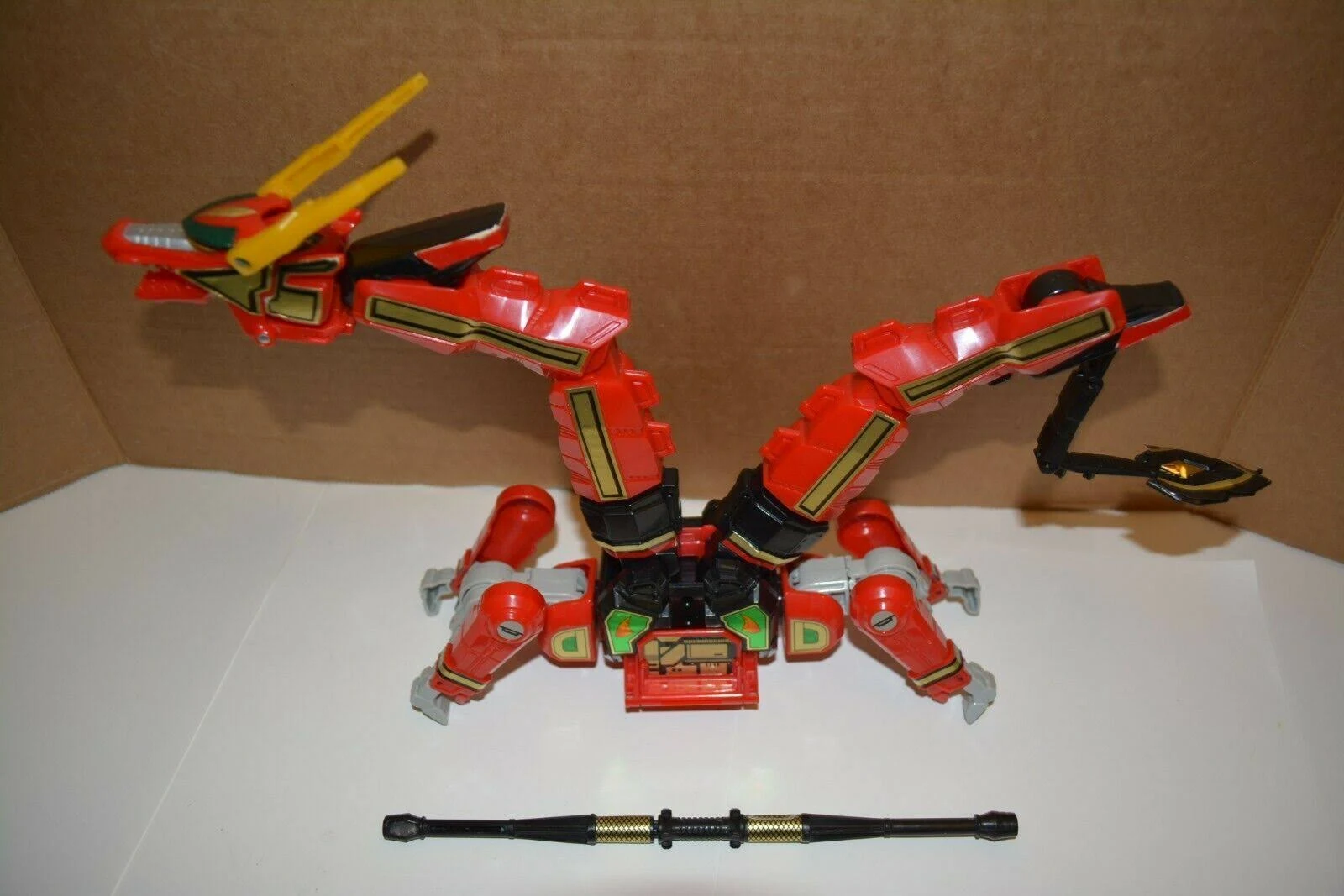 Bandai Toys Power Rangers Red Dragon Thunderzord