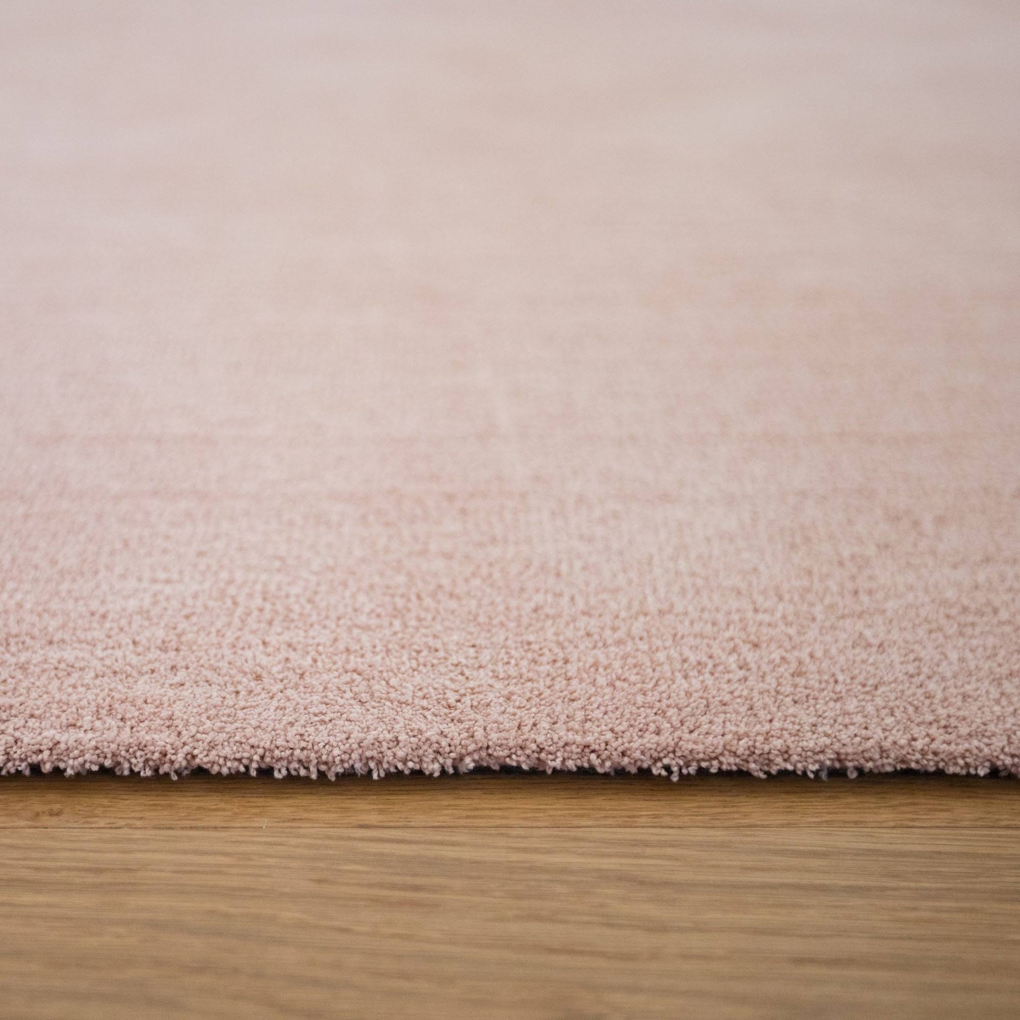 Elsie Solid Color Area Rug - 4&7x22 x 6&7x22 - Dark Grey