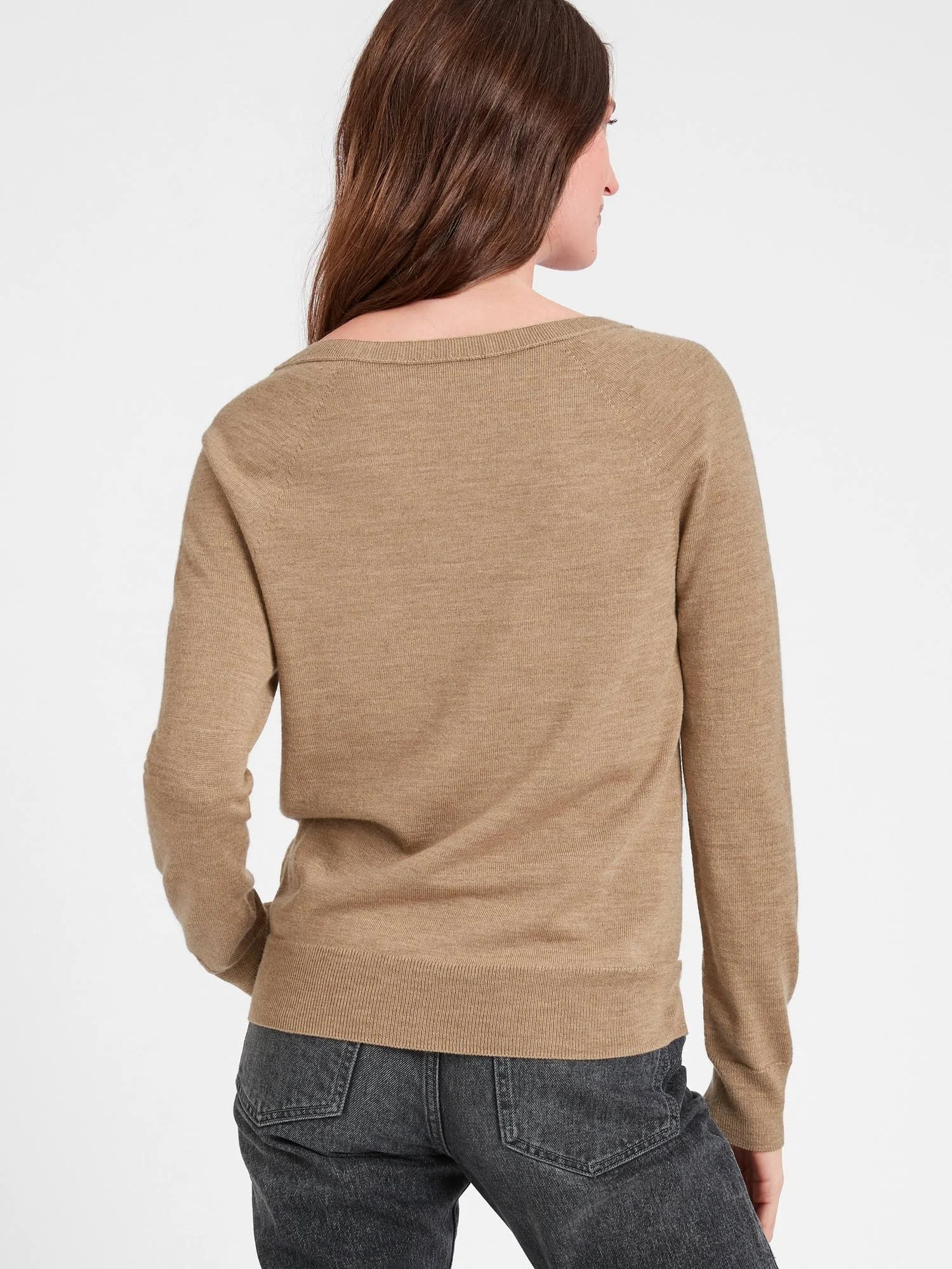 Banana Republic Women's Seamless Merino V-Neck Sweater in Responsible Wool Llama Hair Size Xxs