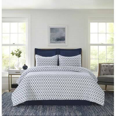 Adaline Reversible Quilt Set Size: Full/Queen Quilt + 2 Shams