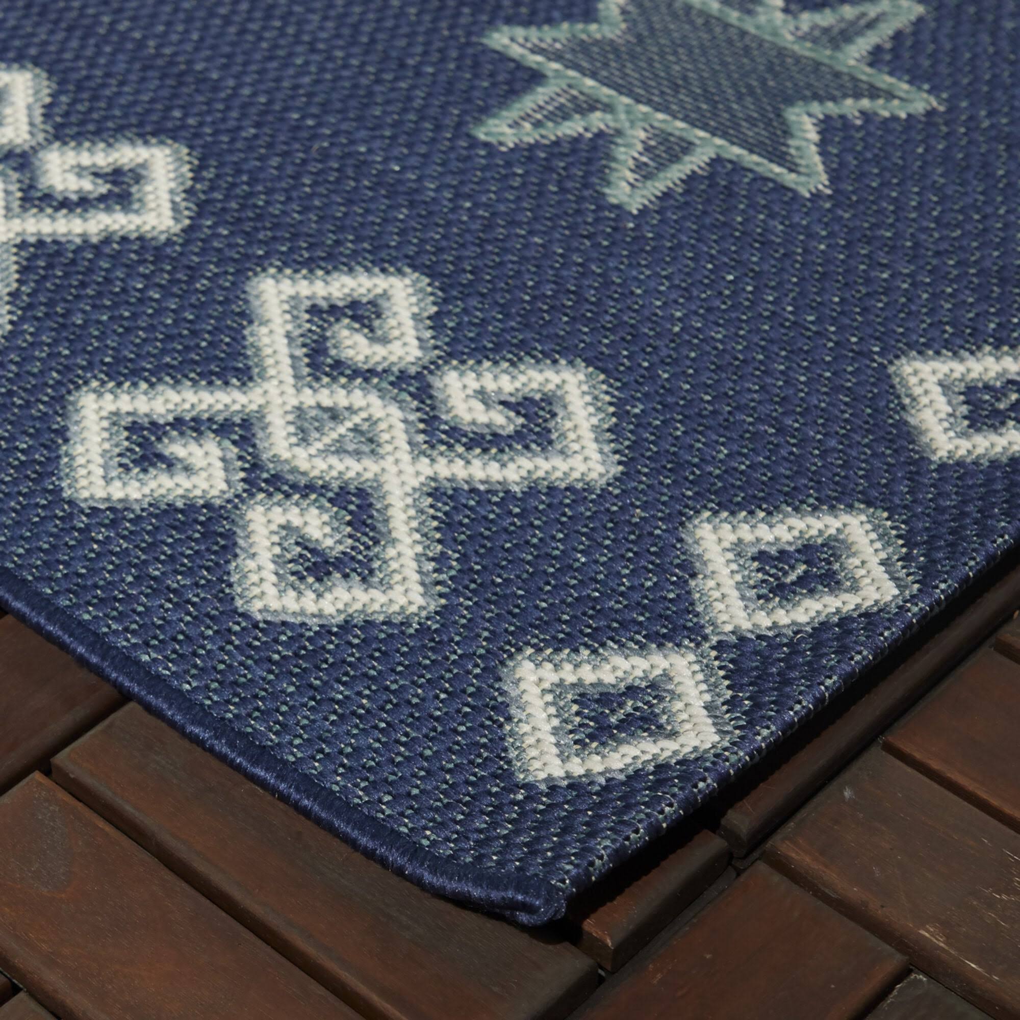 Delgado Southwestern Patio Indoor/Outdoor Area Rug - 5&3x22 x 7& - White