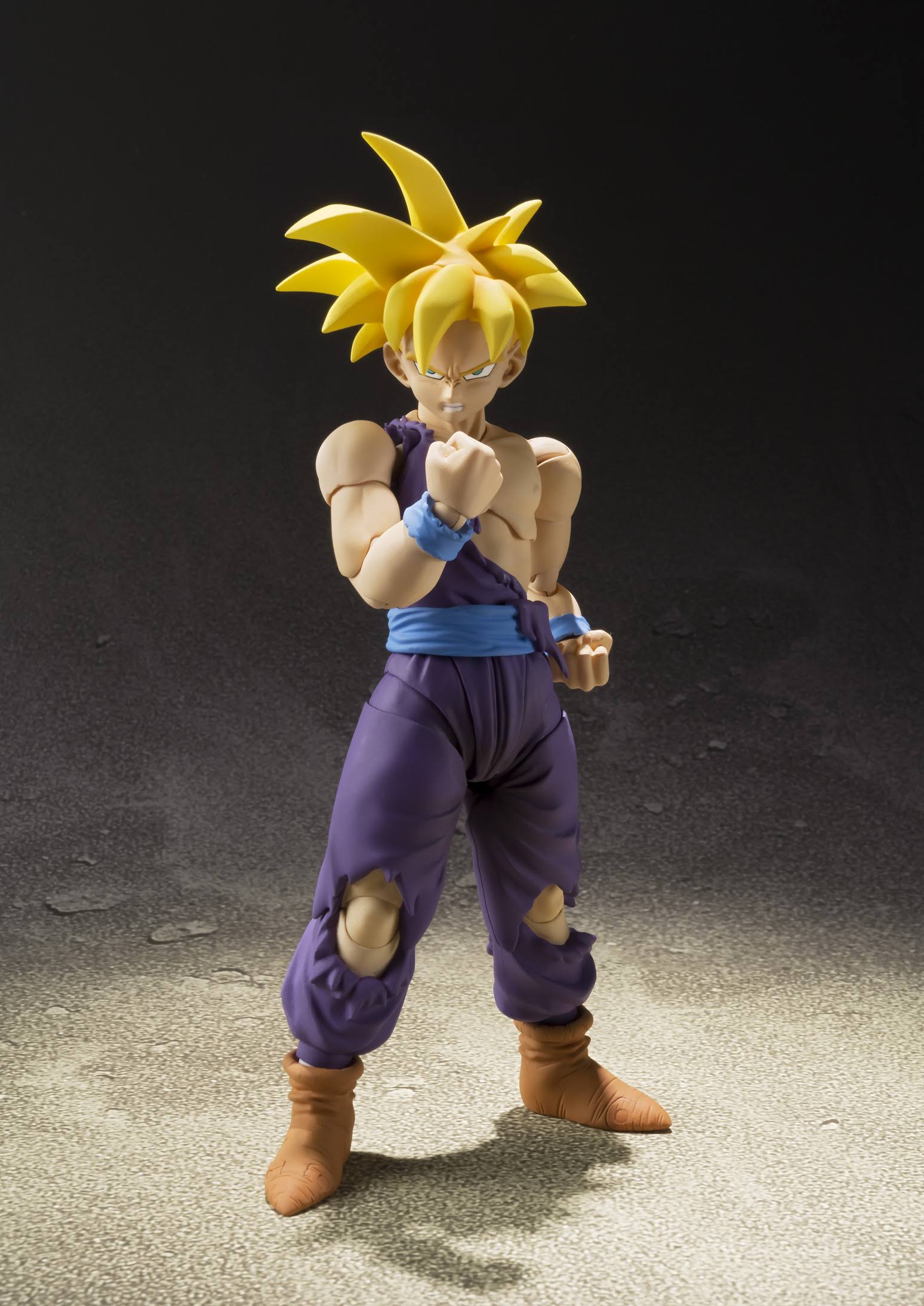 Dragon Ball Z: Super Saiyan Son Gohan S.H.Figuarts Action Figure