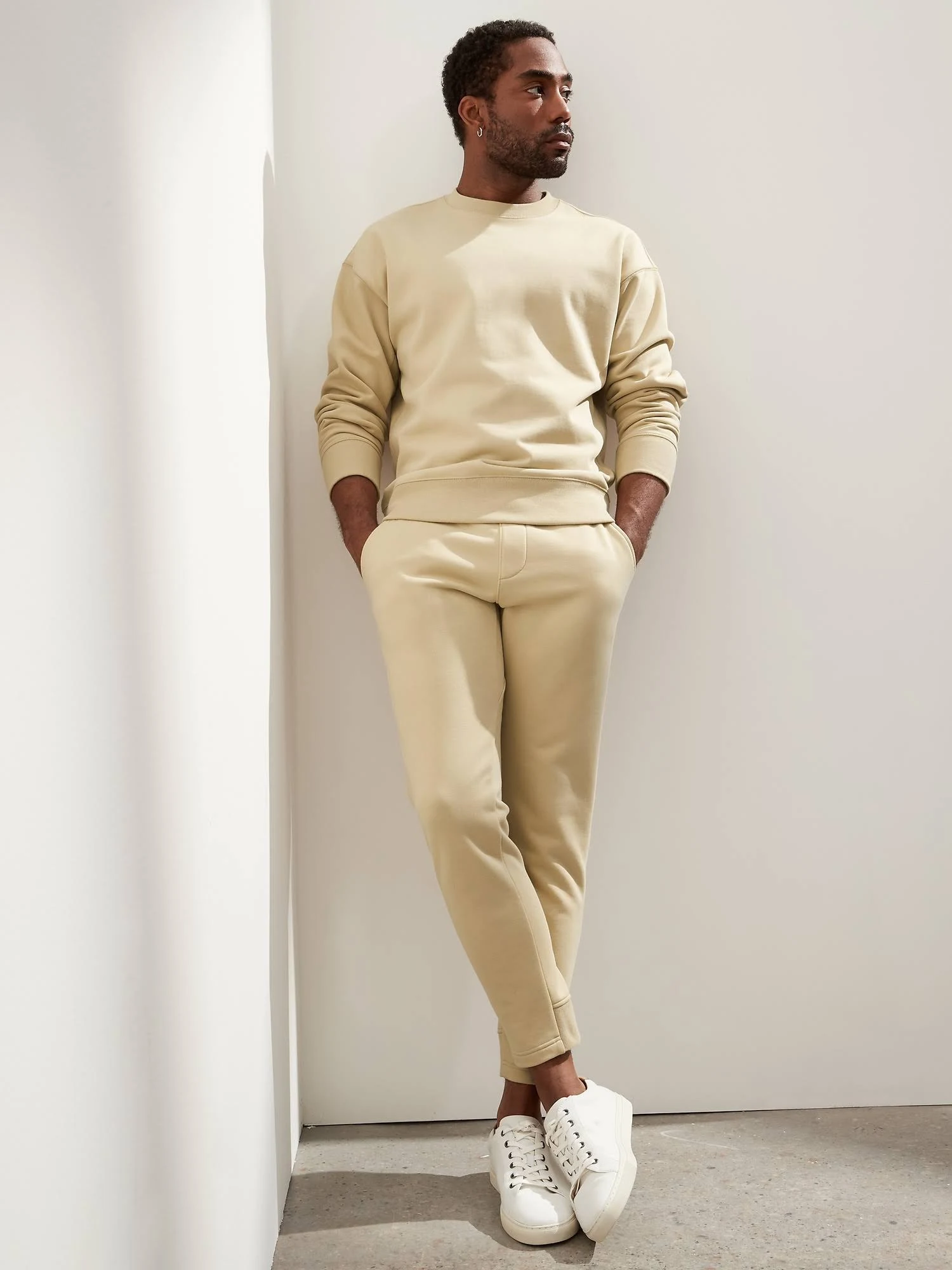 Banana Republic Men's French Terry Crew-Neck Sweatshirt Beige Baja Sand Size S