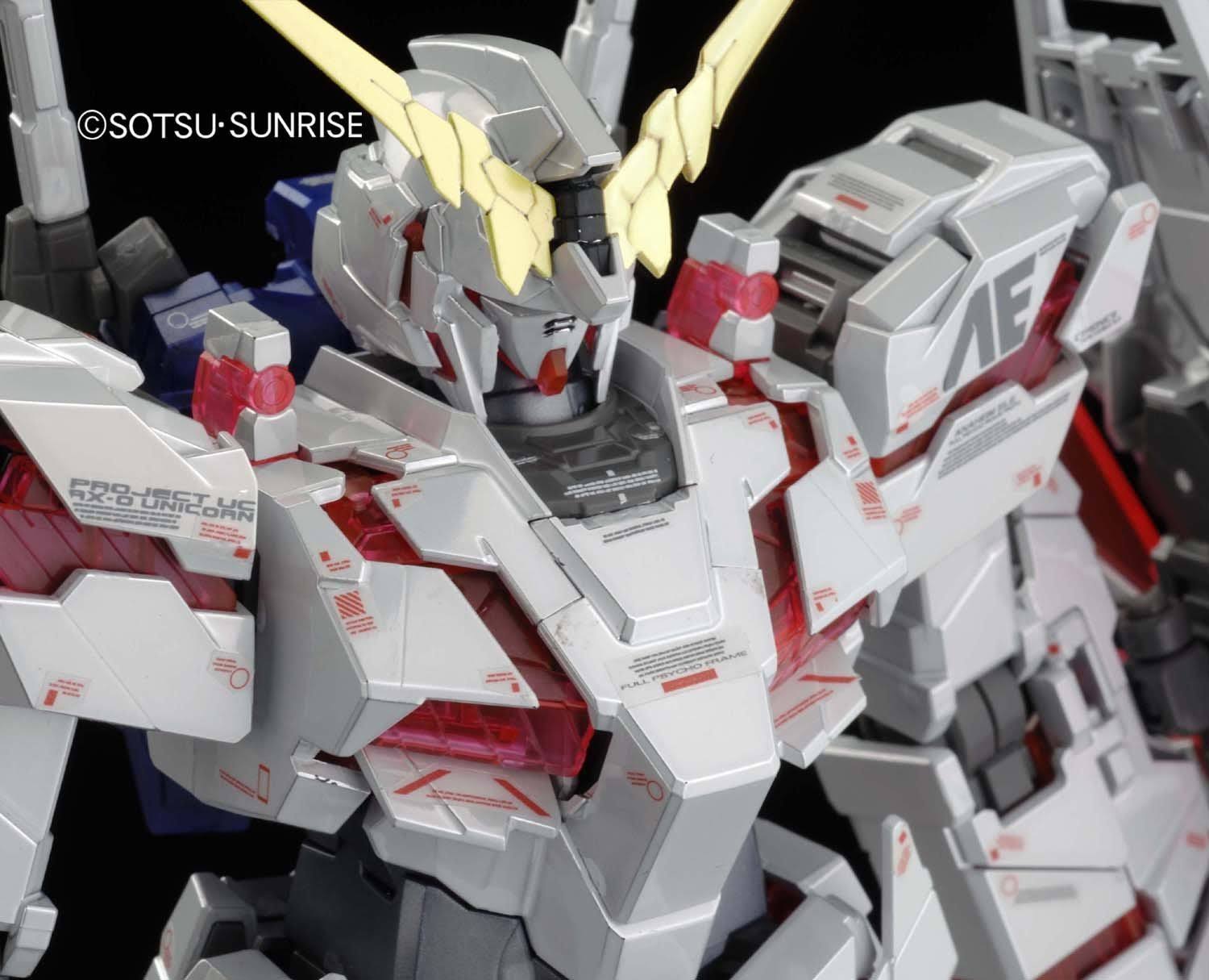 Bandai mg 1/100 RX-0 Unicorn Gundam Ver KA Titanium Finish Plastic Model Kit